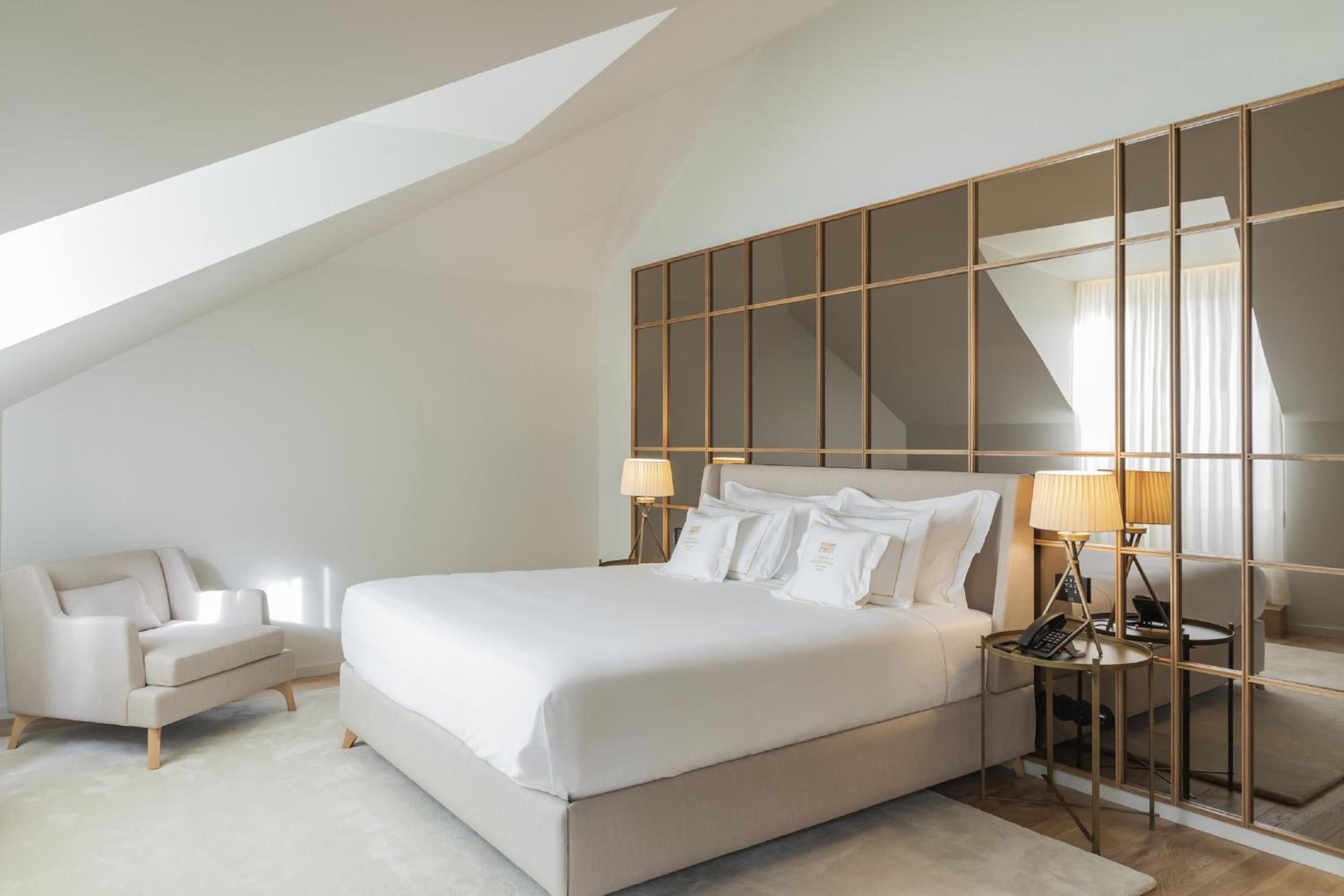 King Suite - Photo 6