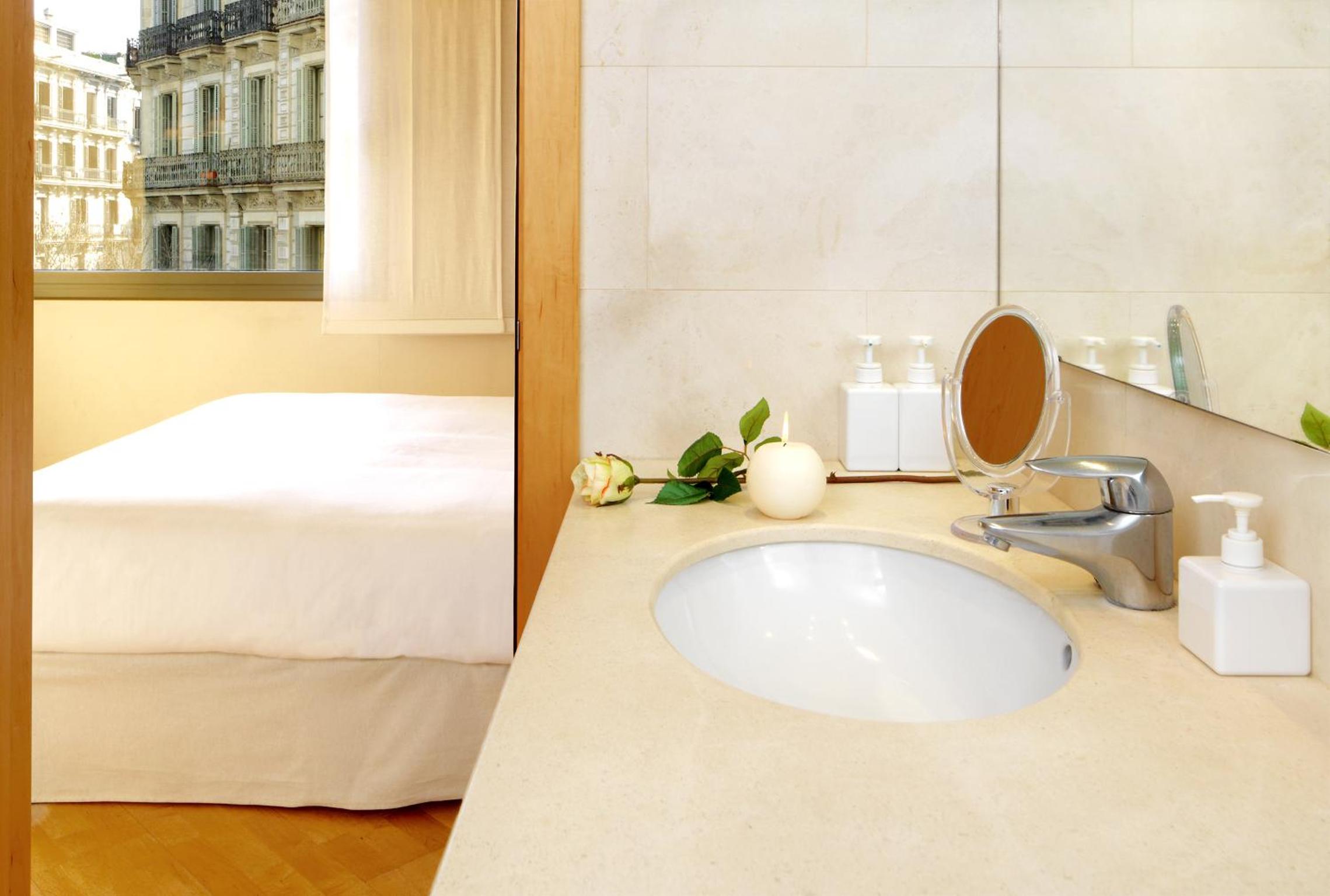 One-Bedroom Apartment - Bruc, 17 photo 3
