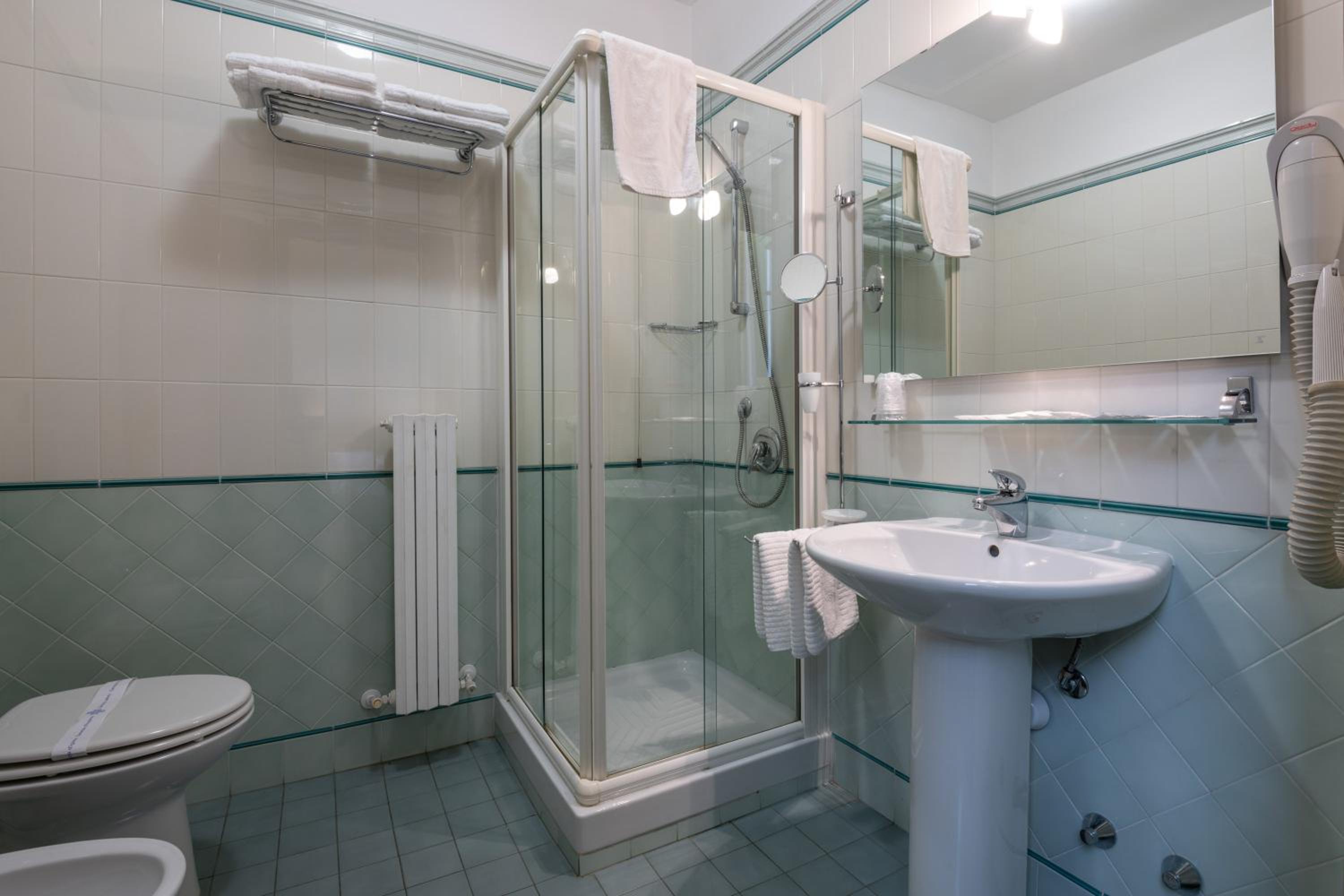 Double Room - Photo 4