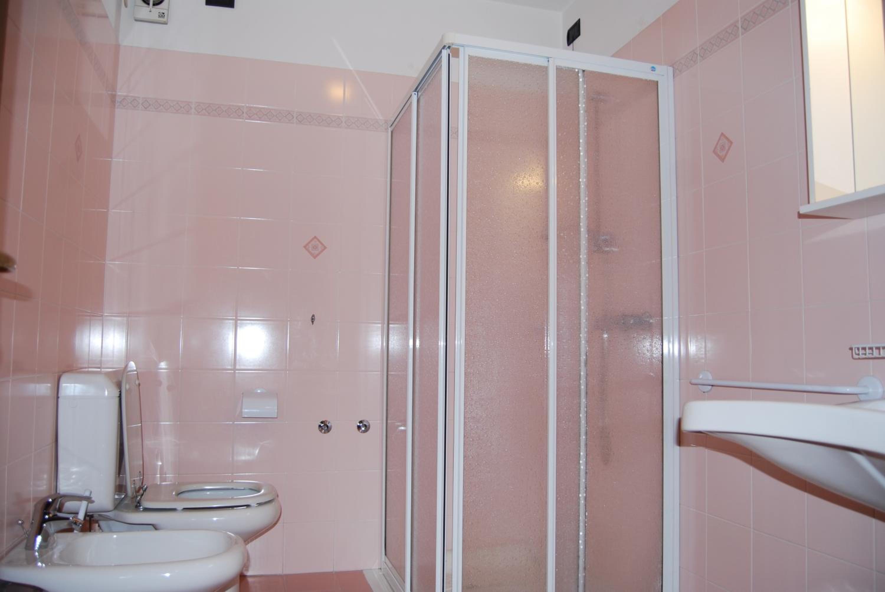 One-Bedroom Apartment (2 Adults) photo 2
