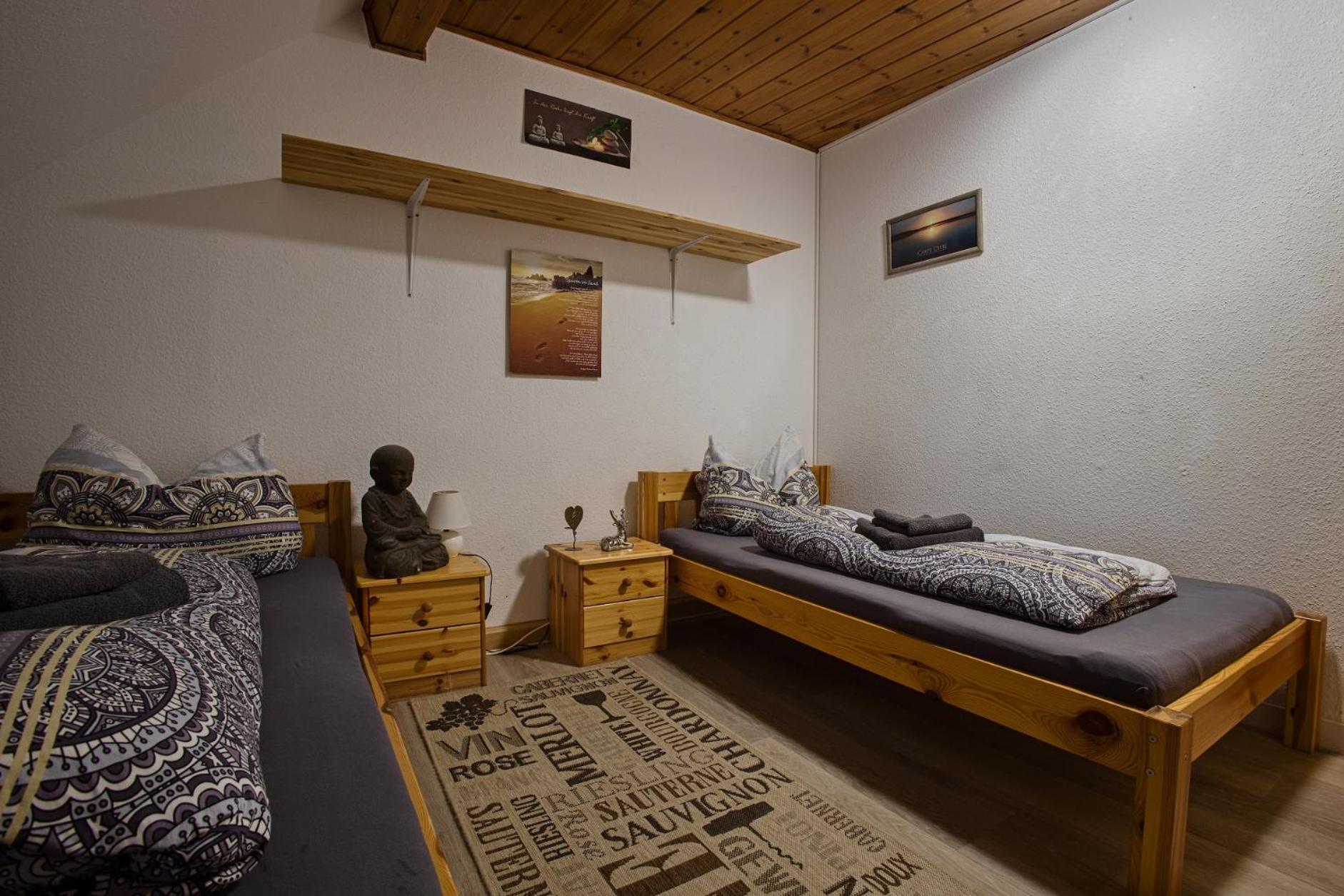Double Room - Photo 7