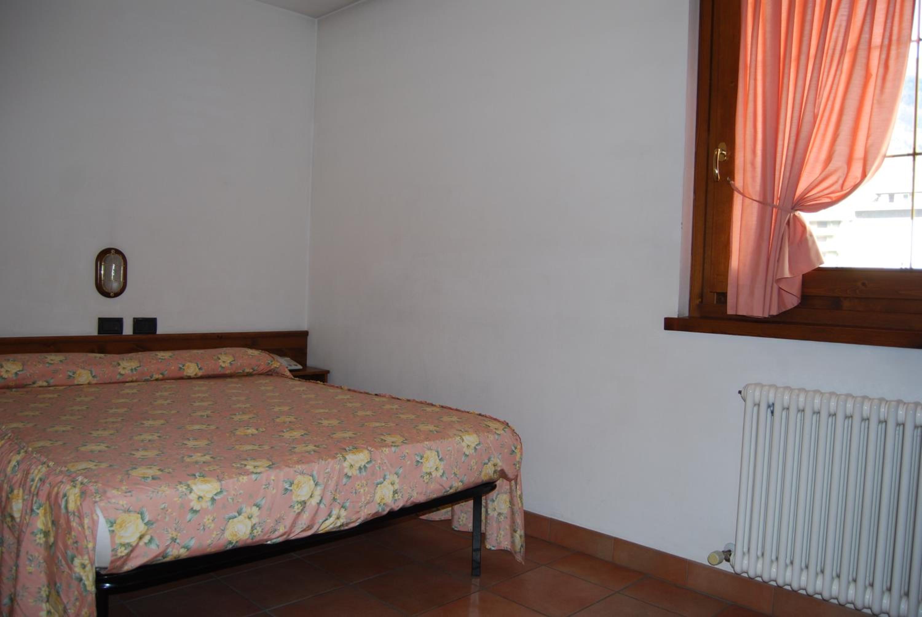 One-Bedroom Apartment (2 Adults) photo 1