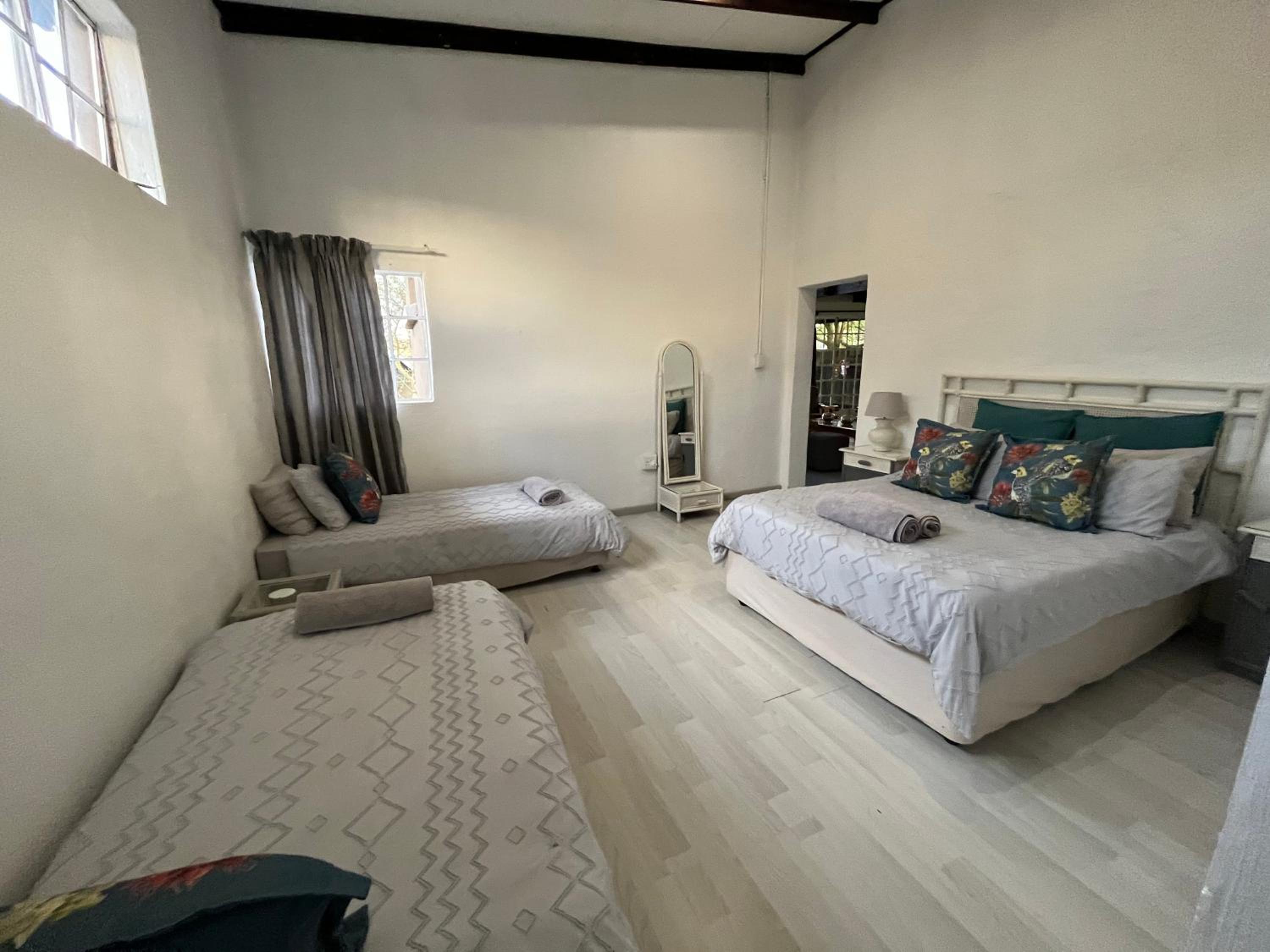 Two-Bedroom House photo 3