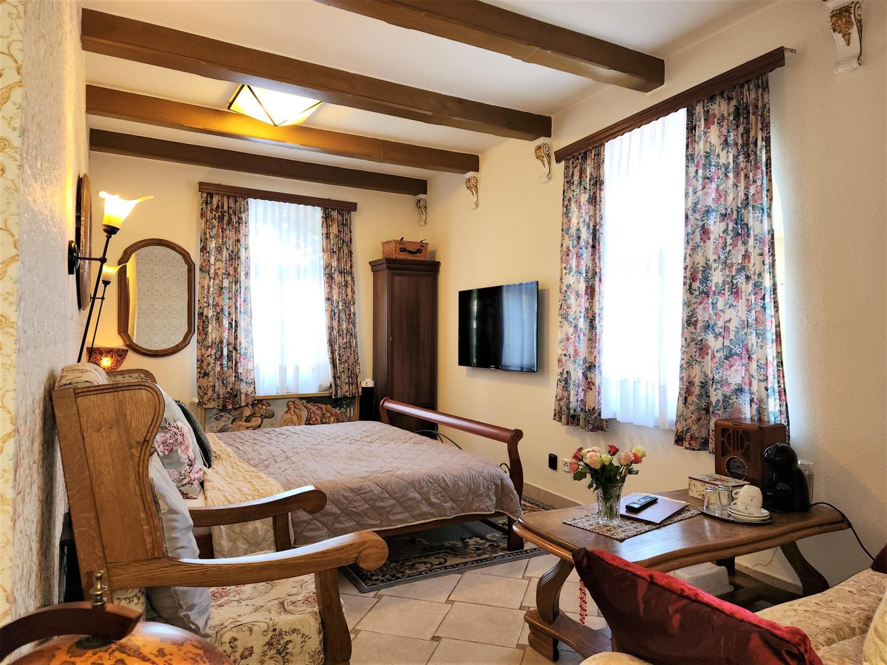 Deluxe Double Room with Bath