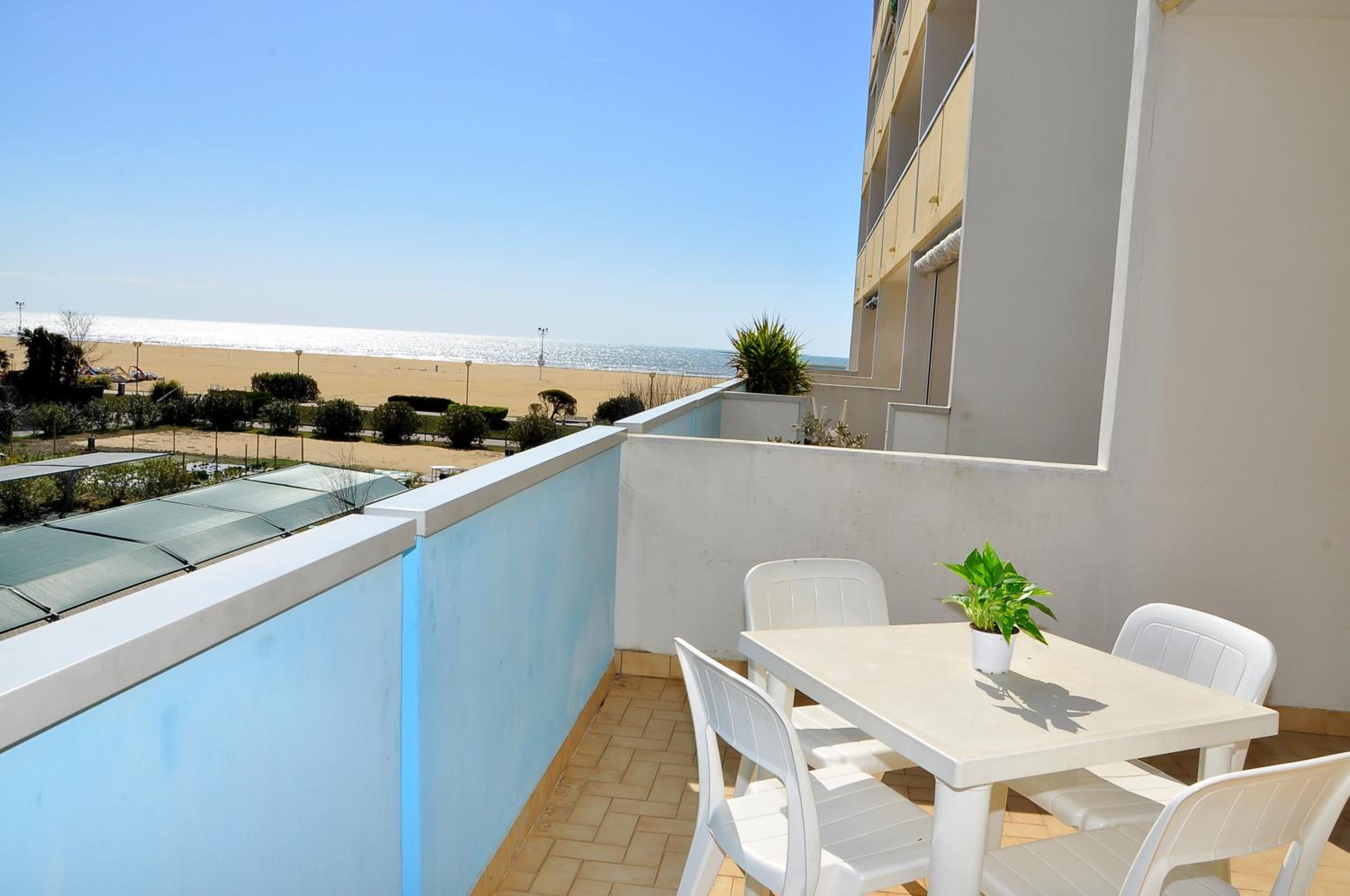 Studio with Terrace