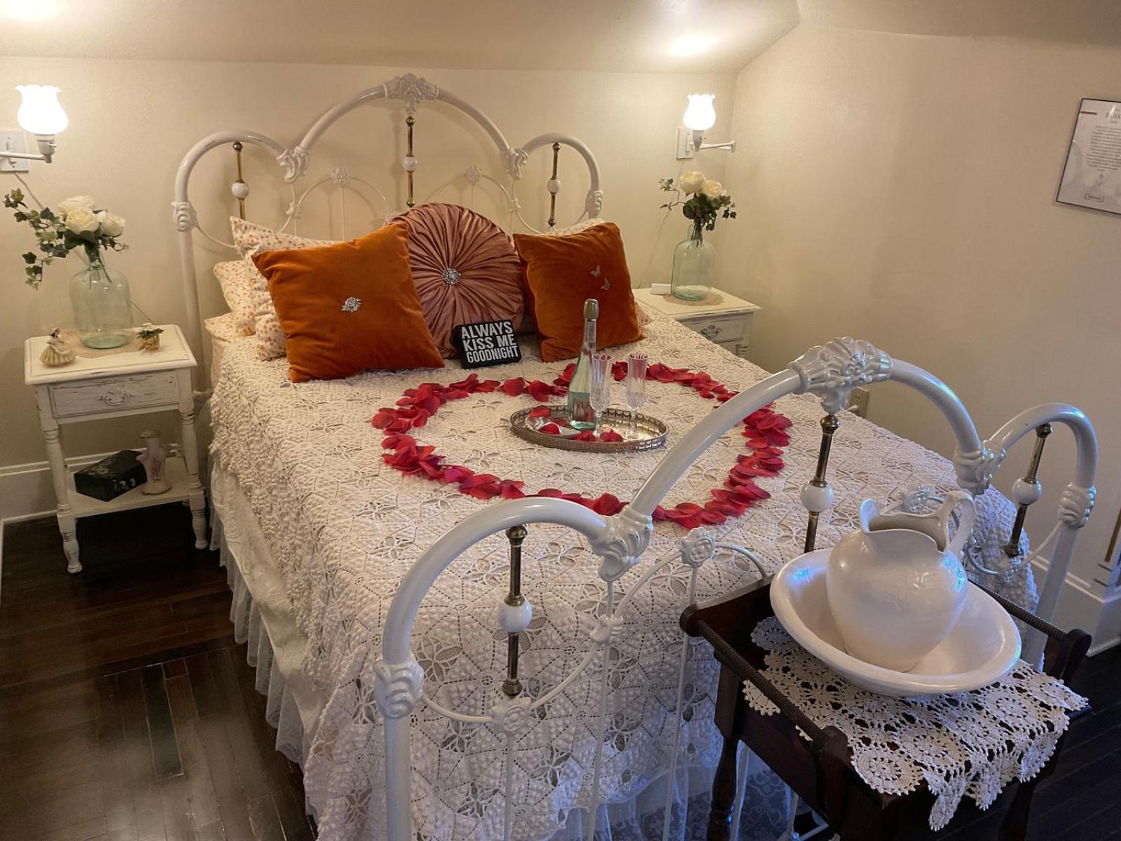 Suite with Spa Bath - Photo 9