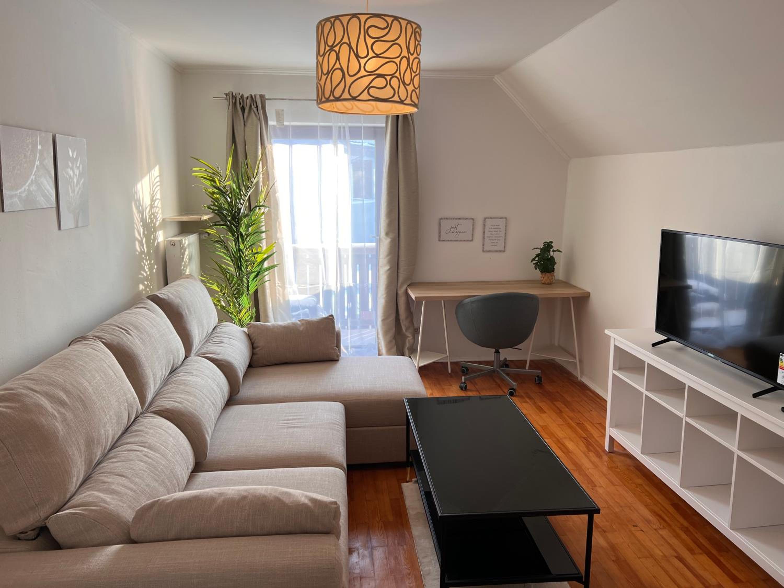 Apartment with Balcony photo 1