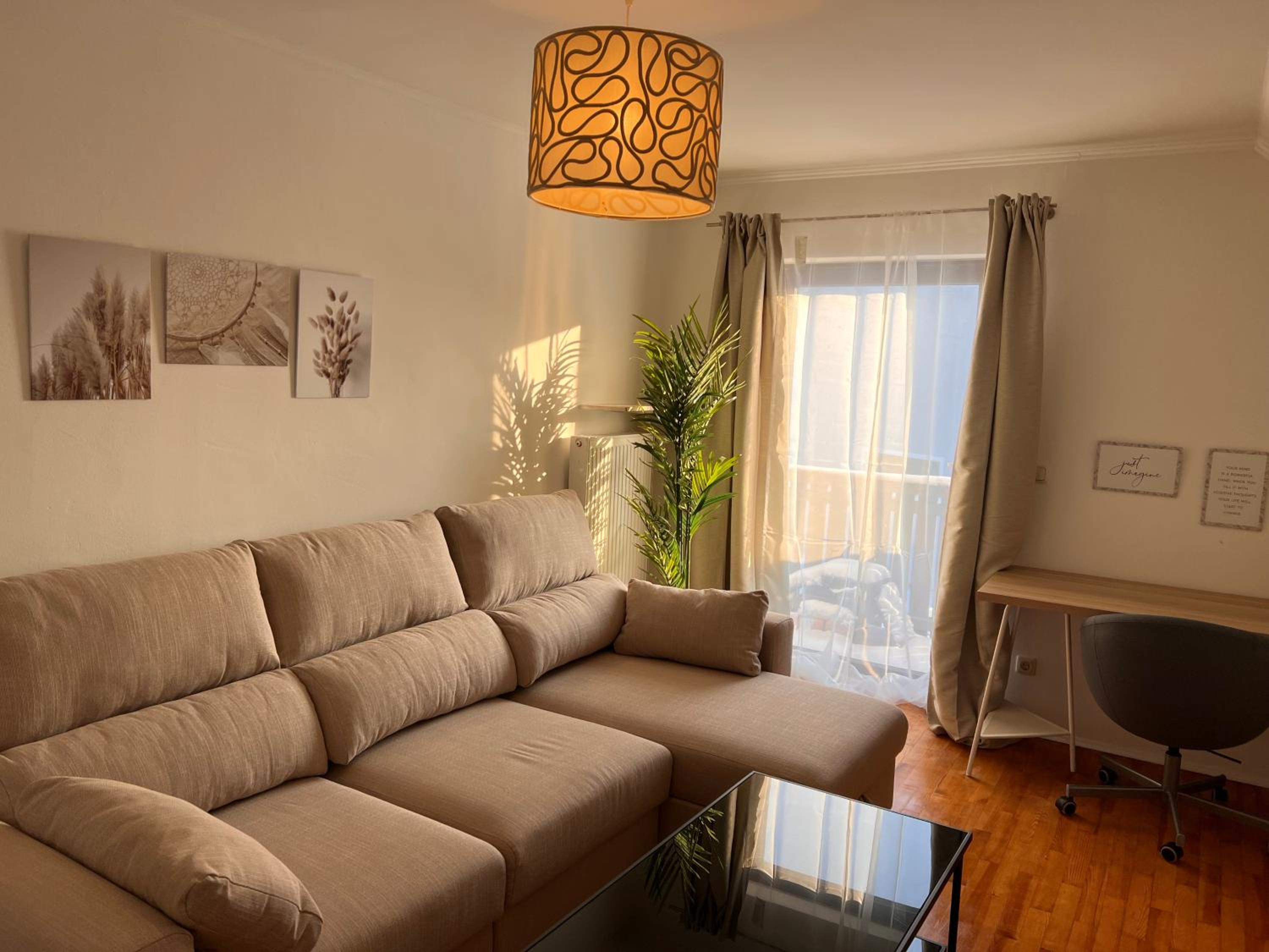 Apartment with Balcony photo 2