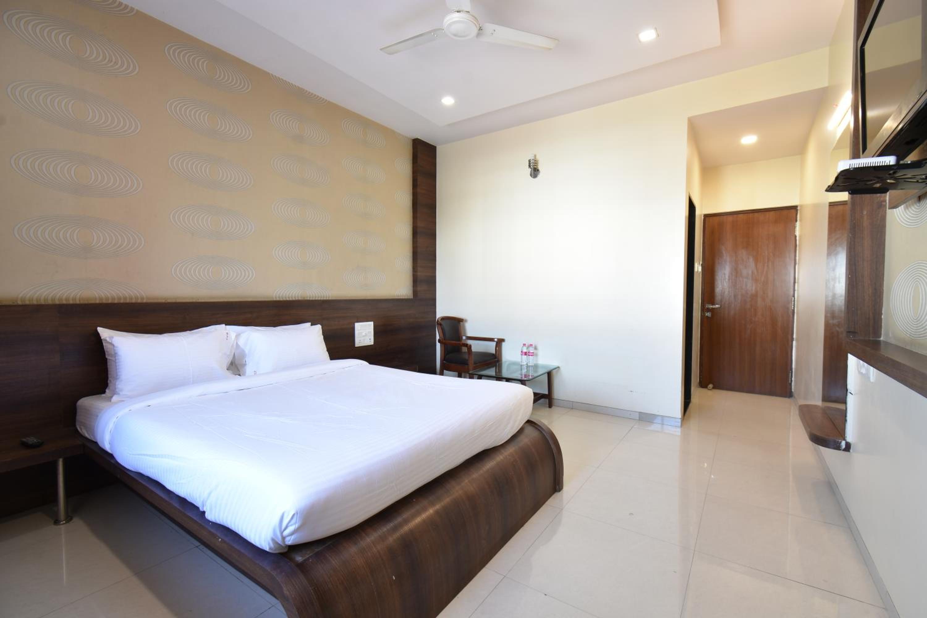 Deluxe Double Room photo 3