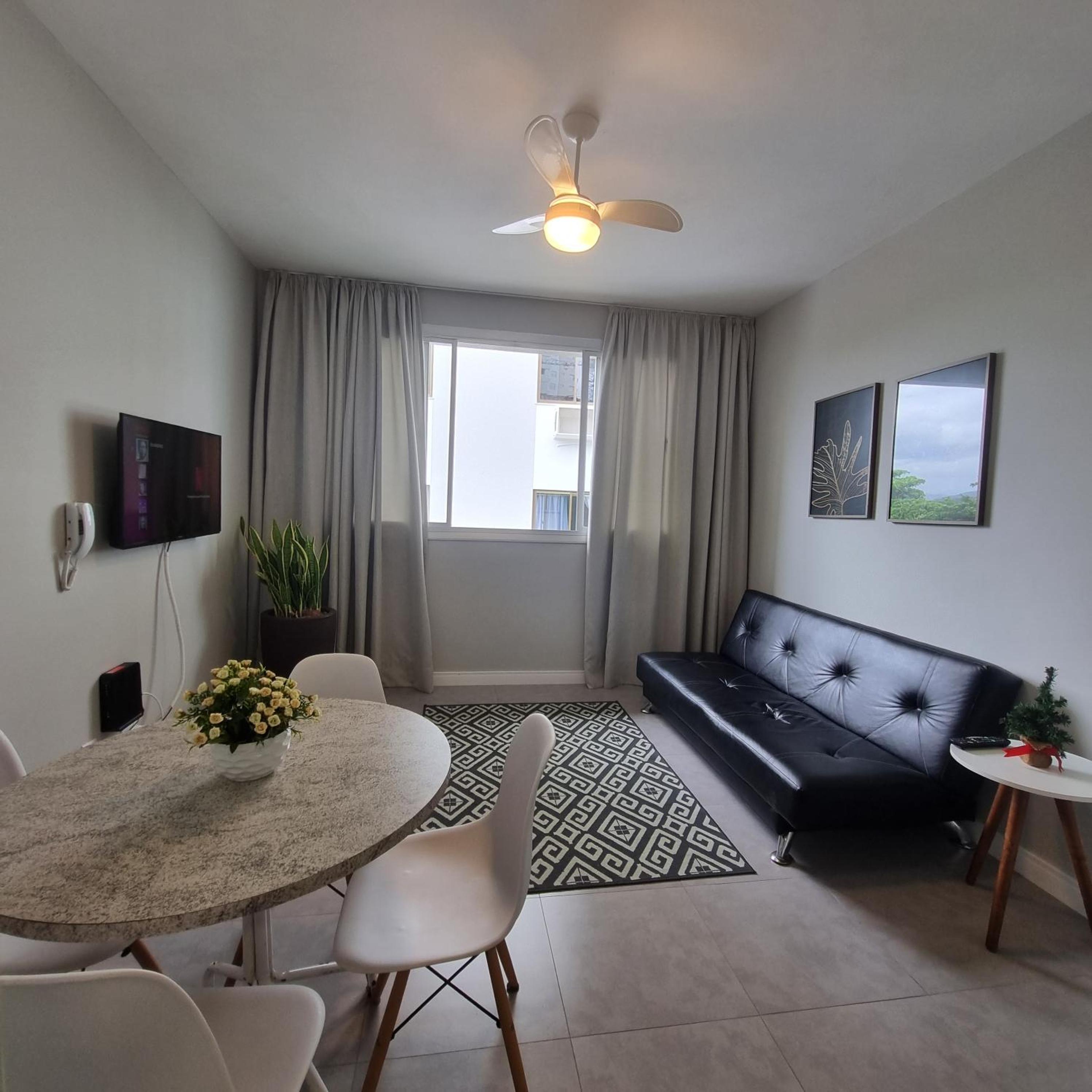 One-Bedroom Apartment - Photo 31