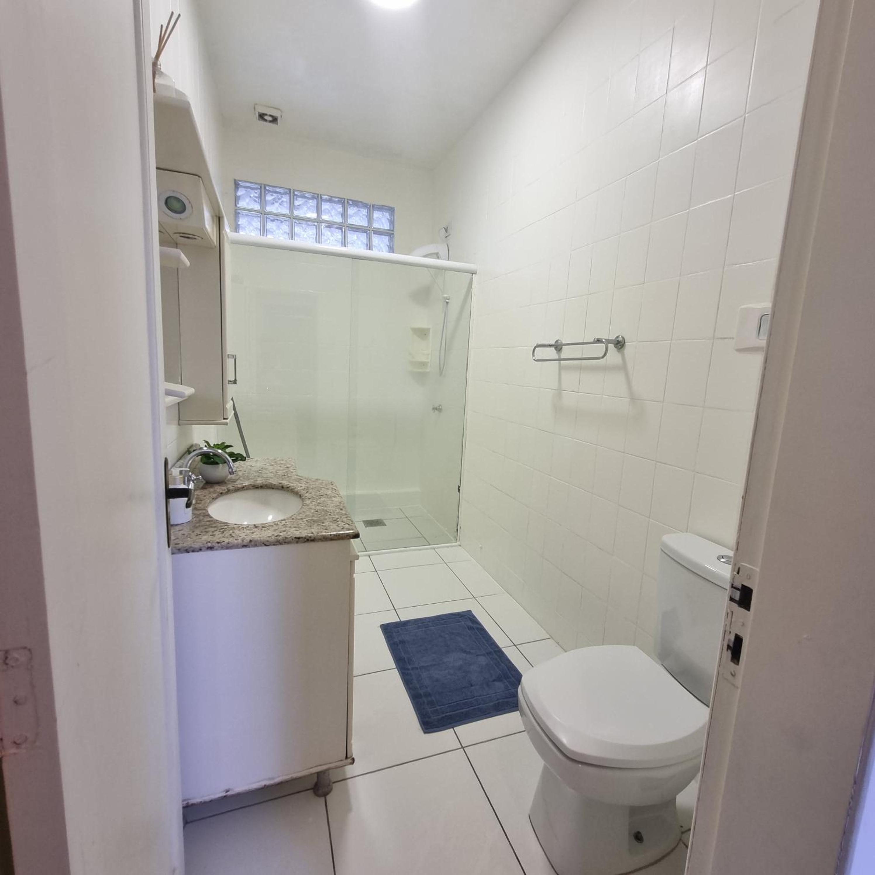 One-Bedroom Apartment - Photo 36