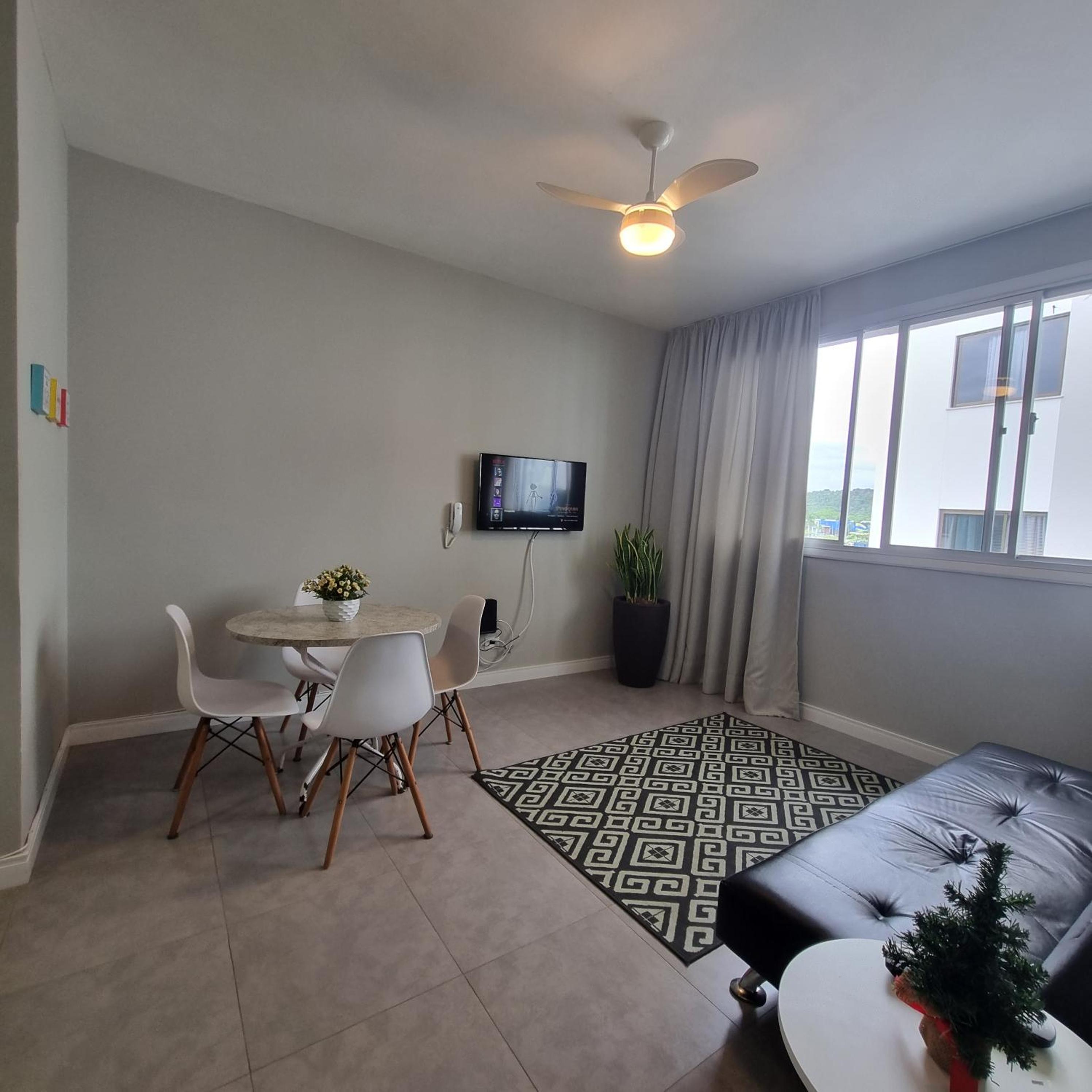 One-Bedroom Apartment - Photo 38