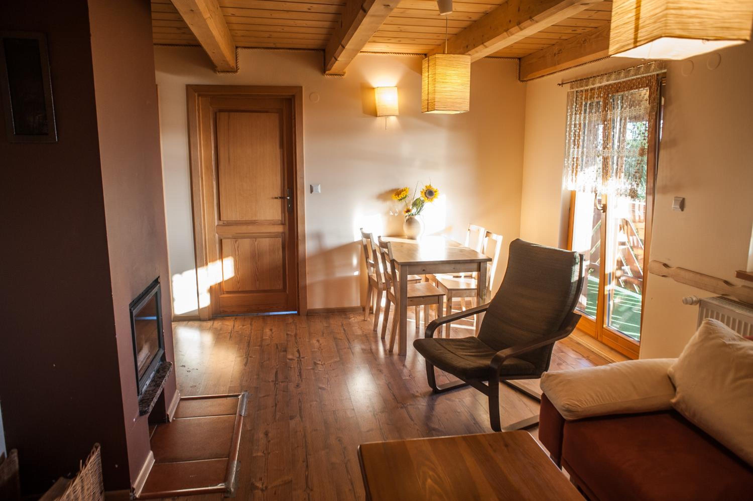 Apartment with Terrace photo 2