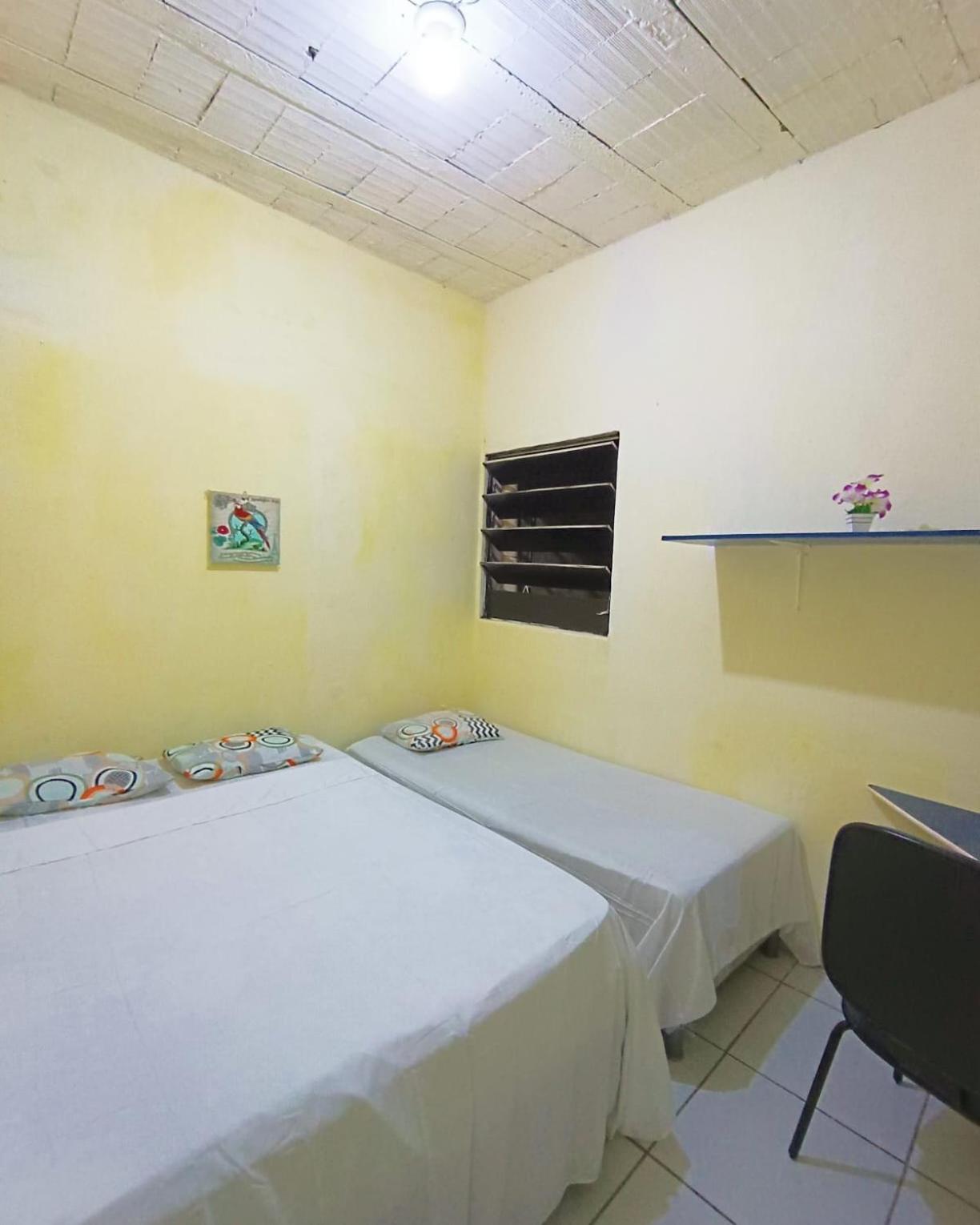 Budget Double Room - Photo 2