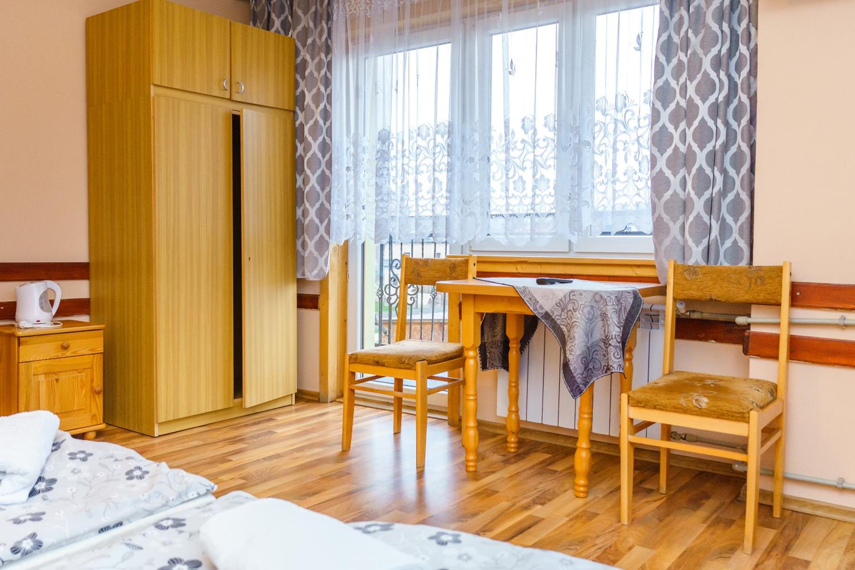 Large Double Room photo 2