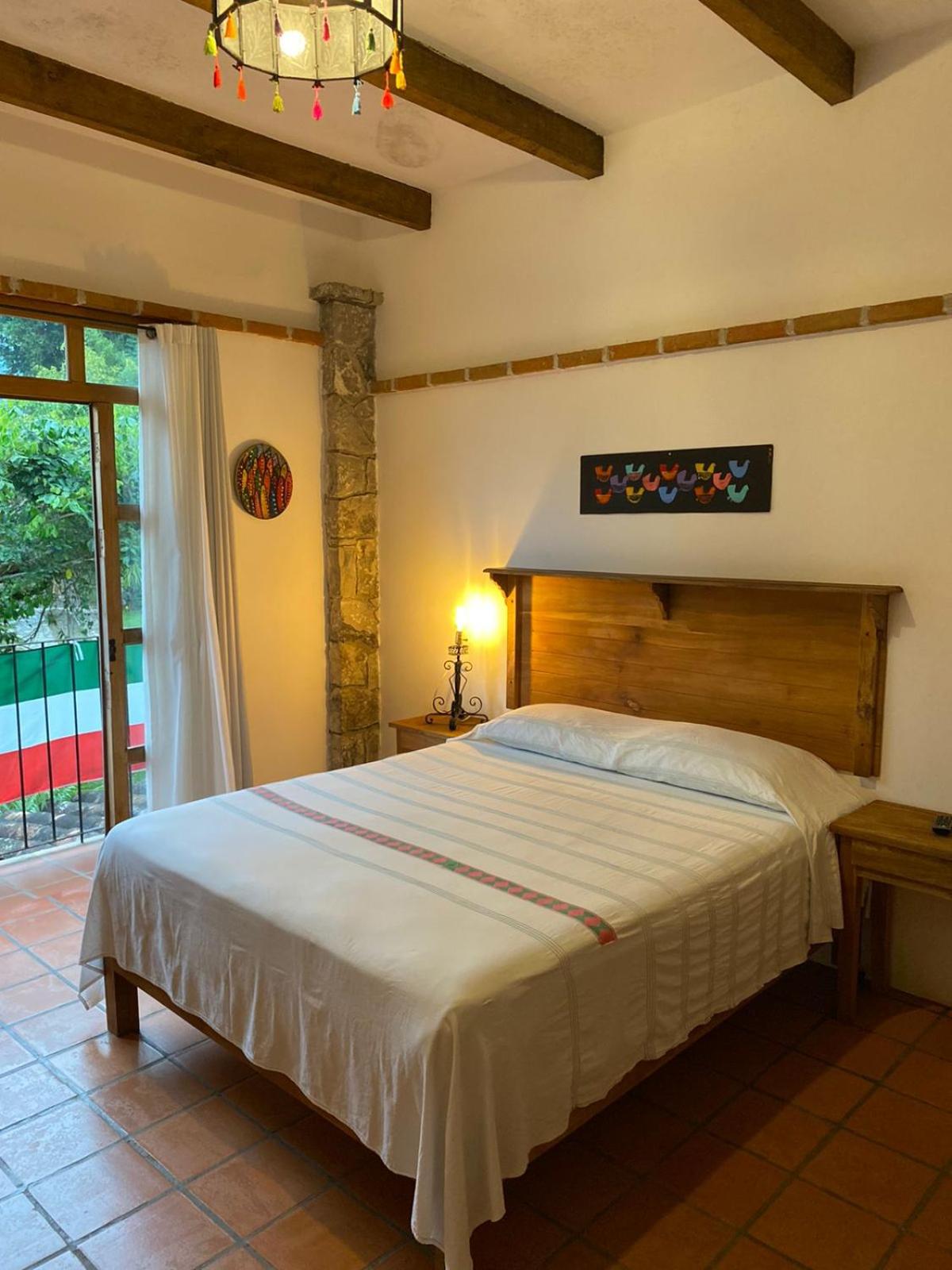 Deluxe Double Room - Photo 7