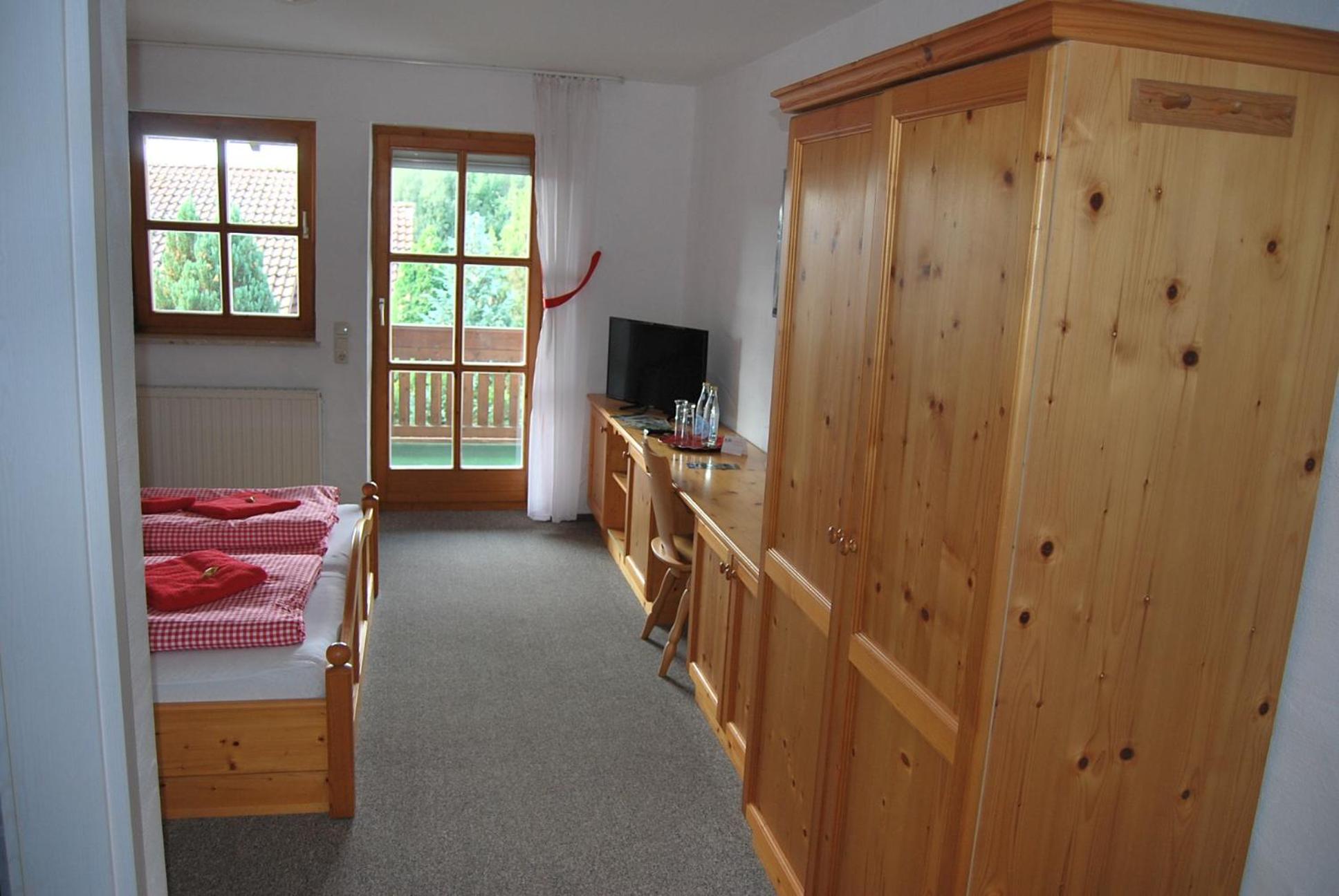 Double Room with Balcony - Photo 1