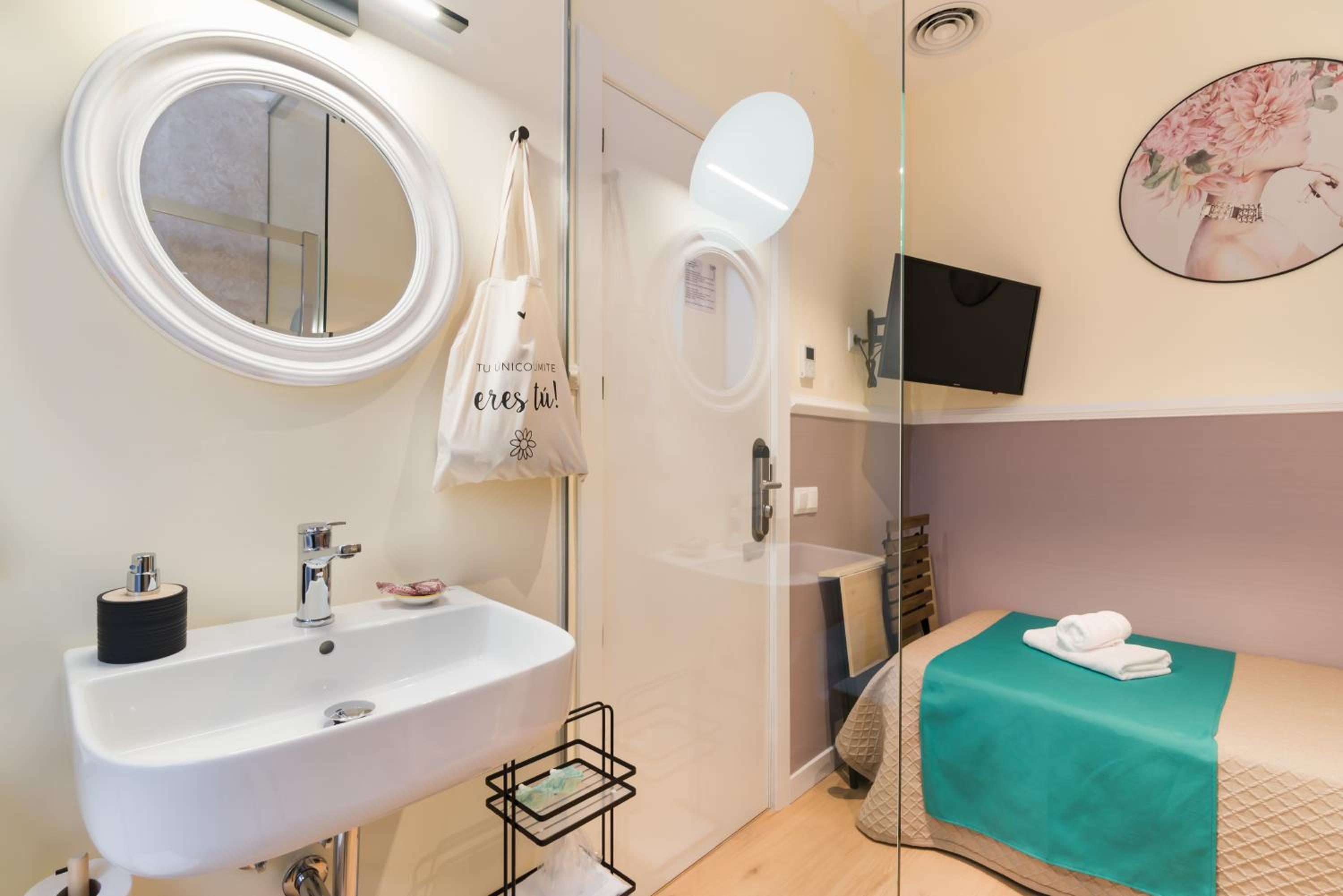 Standard Single Room photo 3
