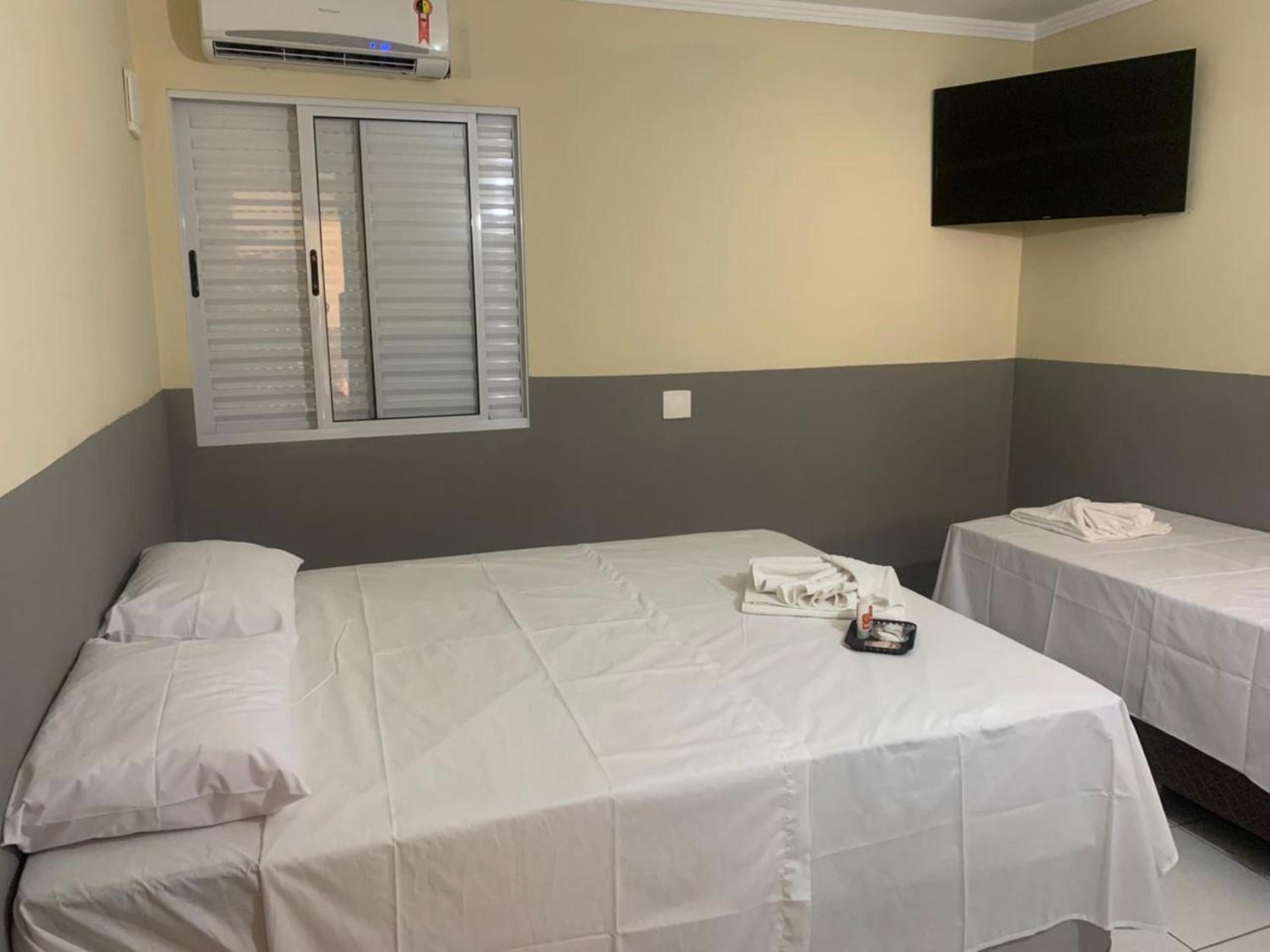 Triple Room - Photo 9