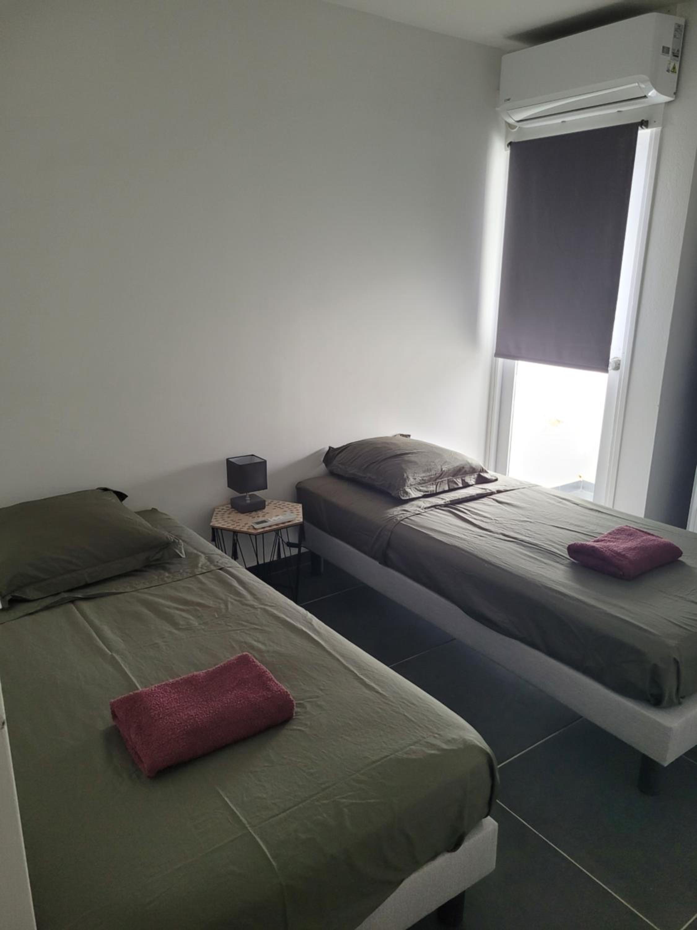 Twin Room - Photo 2