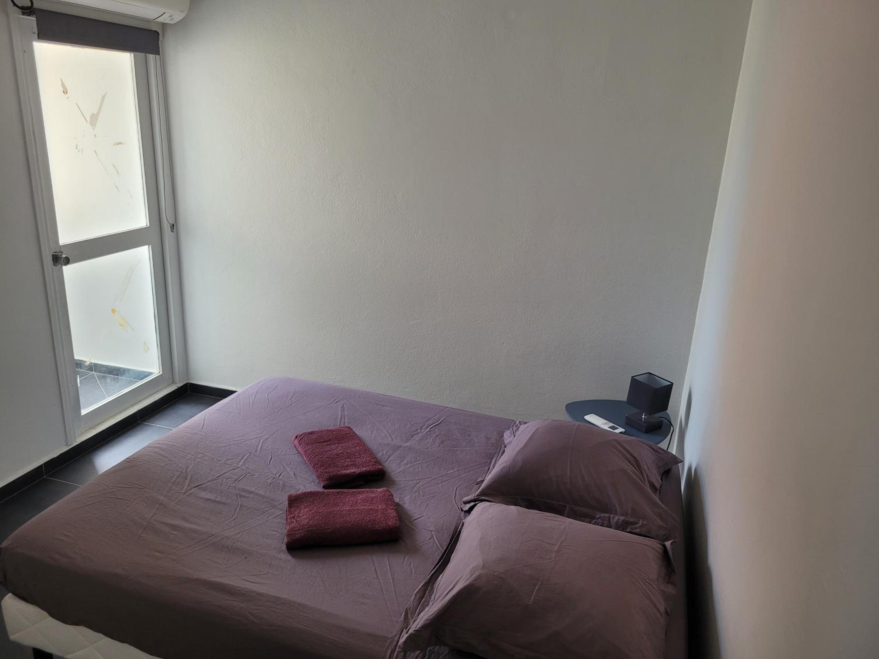 Double Room with Shared Bathroom photo 2