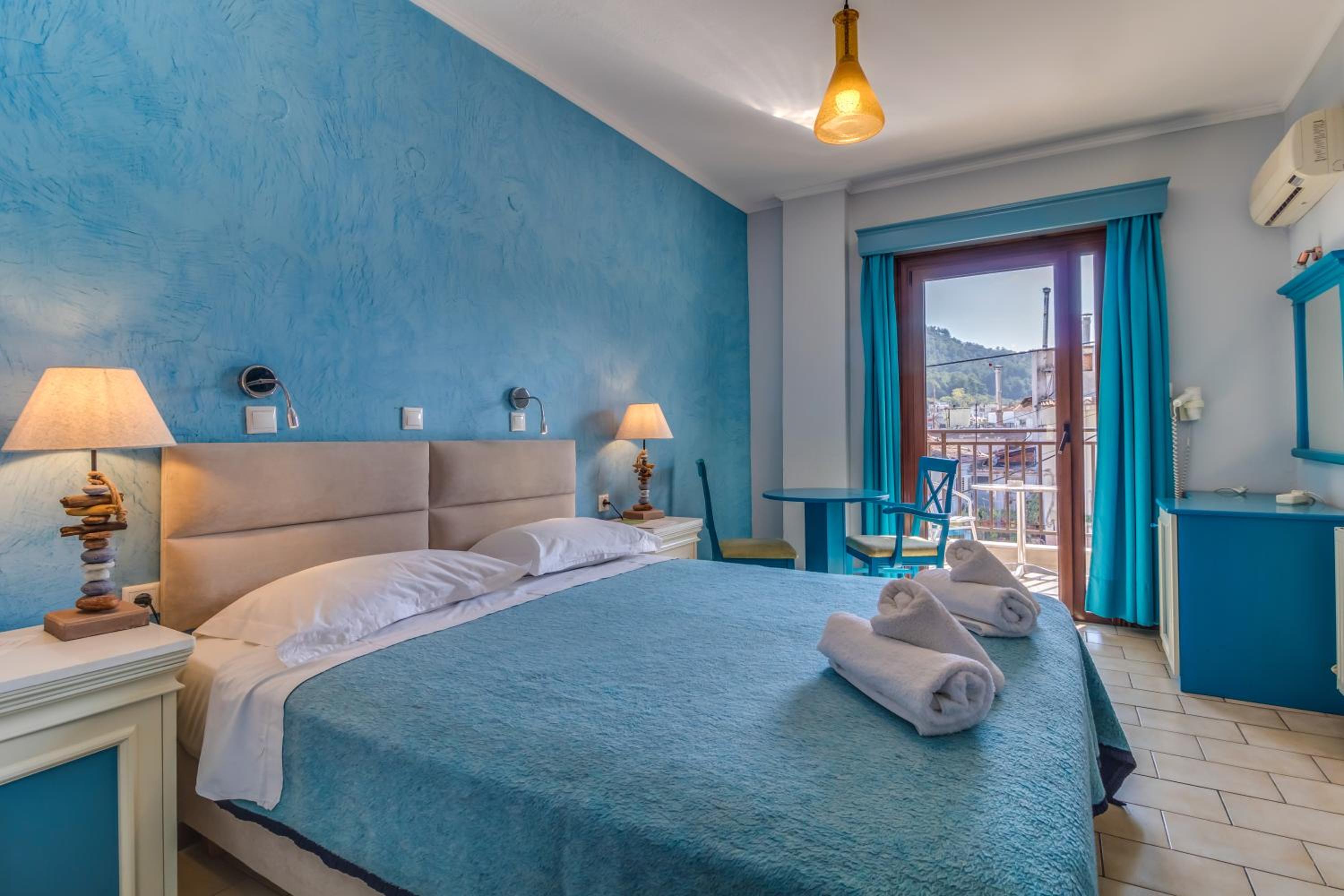 Standard Double or Twin Room - Photo 2