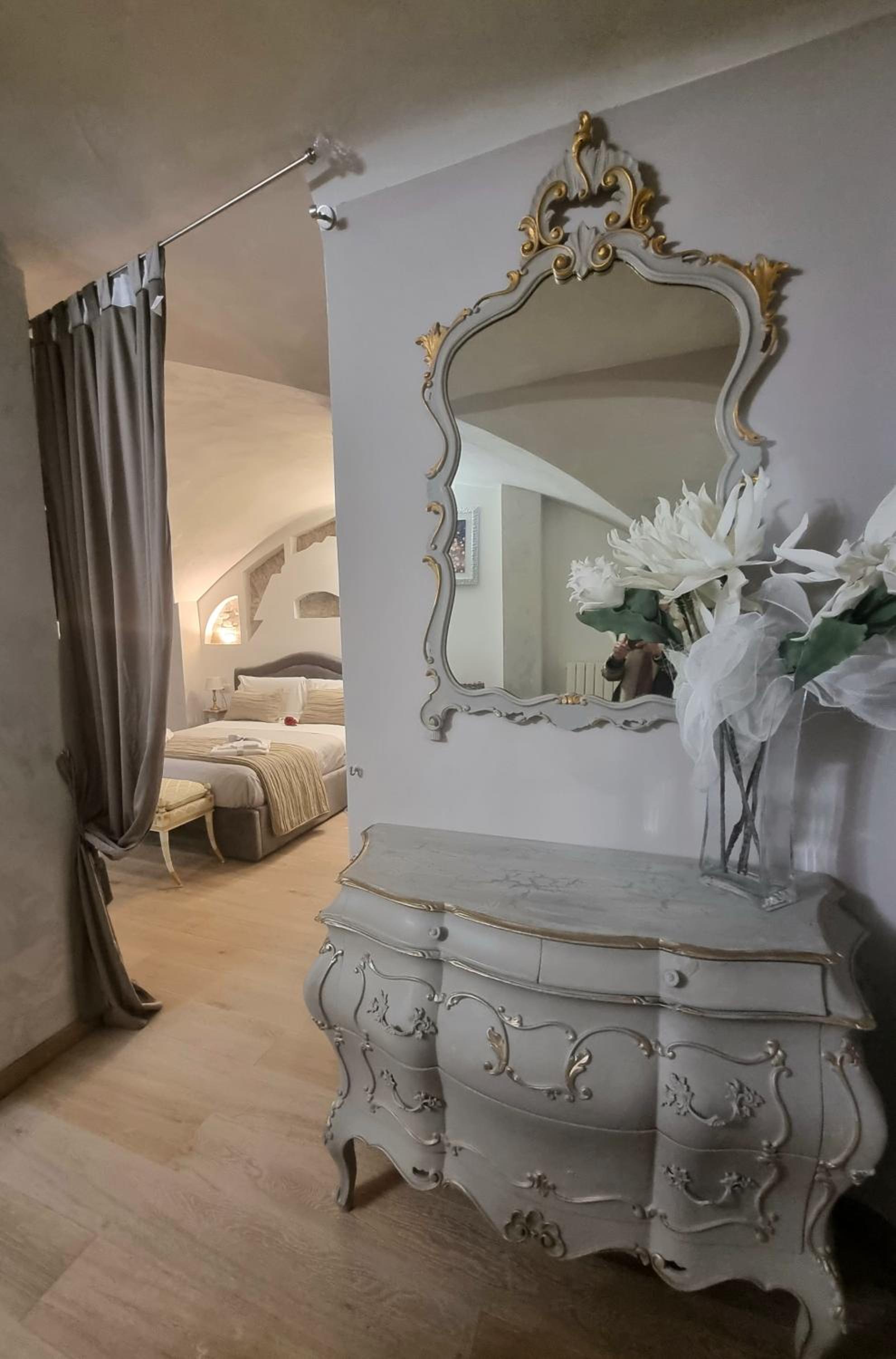 Deluxe Double Room - Photo 1