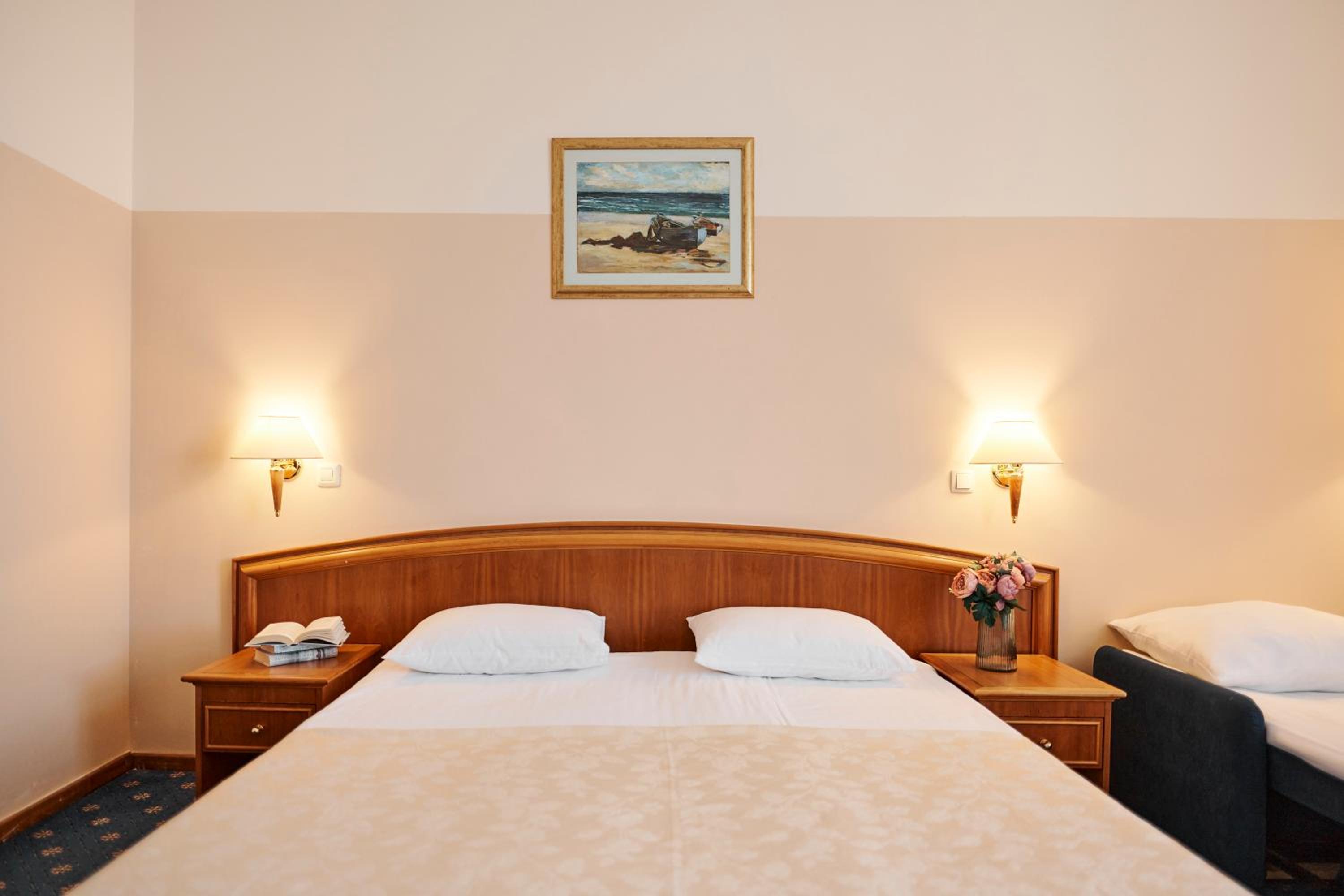 Family Room with Sea View - Photo 5