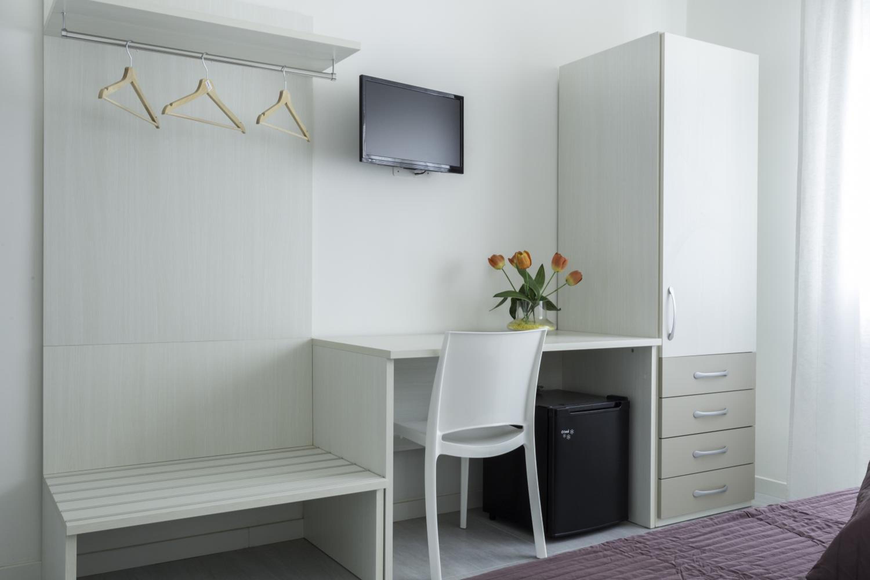 Double or Twin Room photo 2