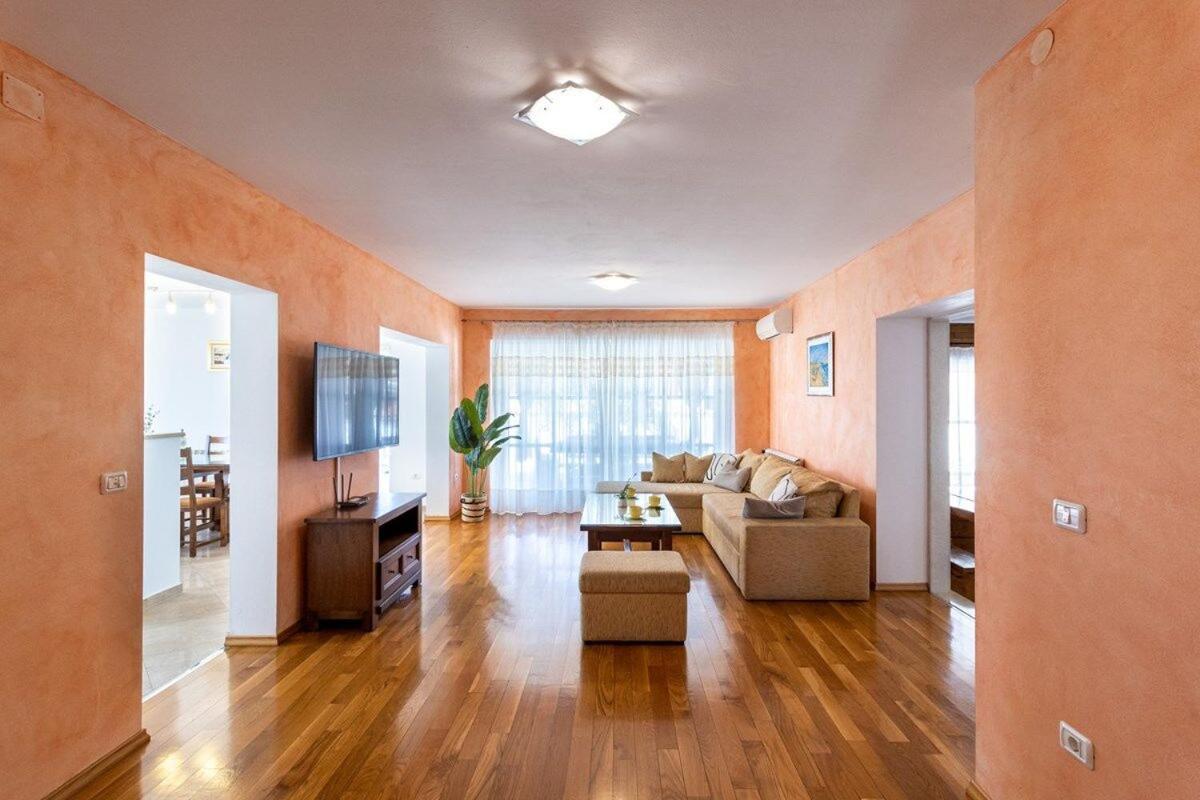 Four-Bedroom Holiday Home