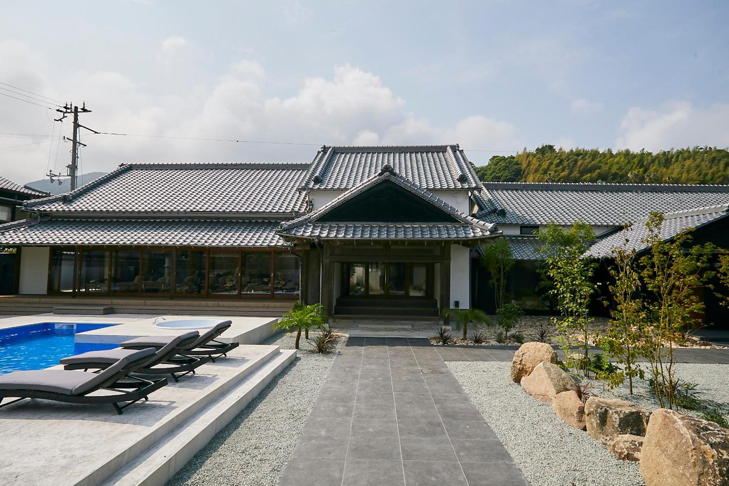 Villa with Private Pool - Photo 63