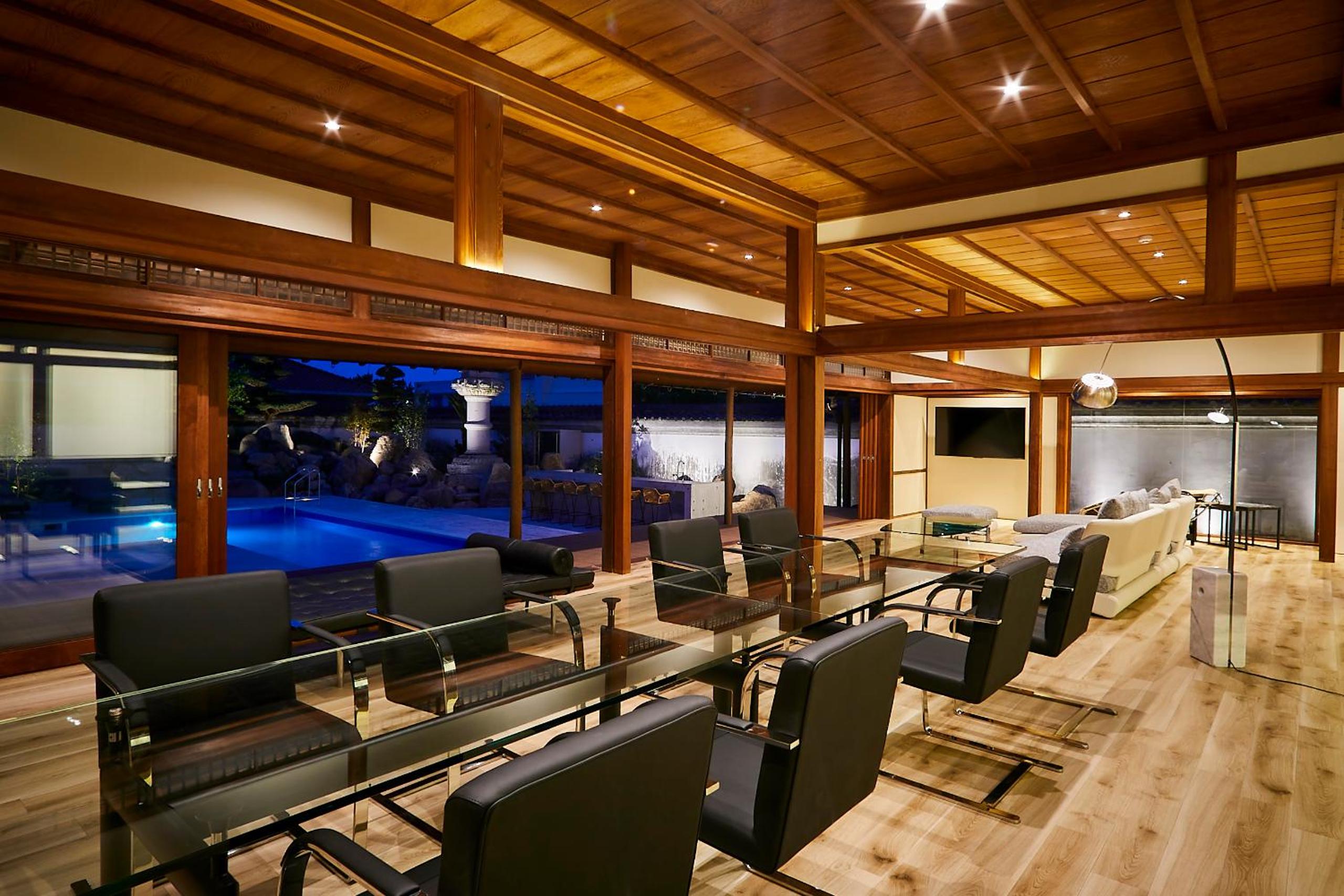 Villa with Private Pool - Photo 49