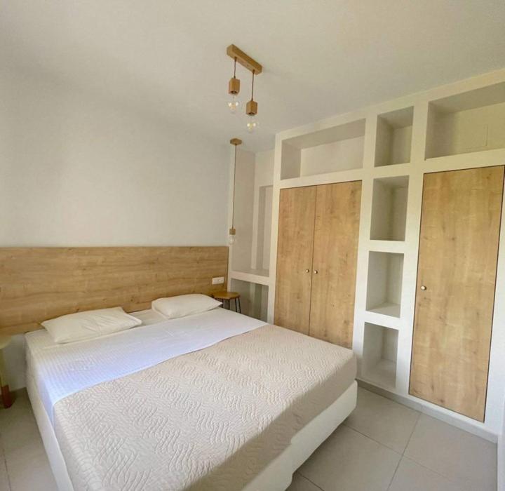 Studio with Sea View