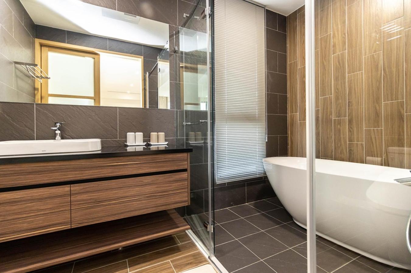 Quadruple Room with Garden View - Photo 7