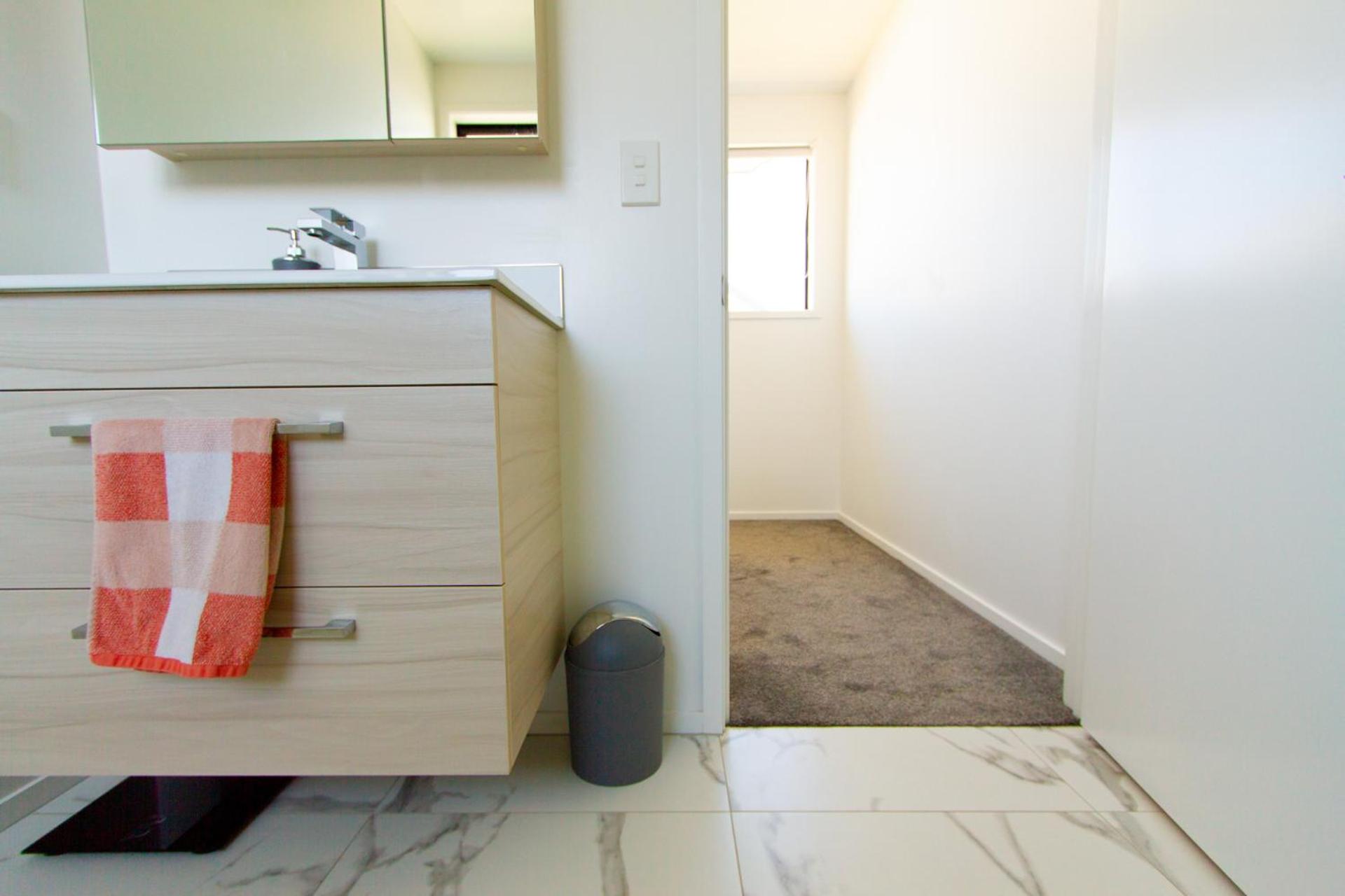 One-Bedroom Apartment - Photo 28