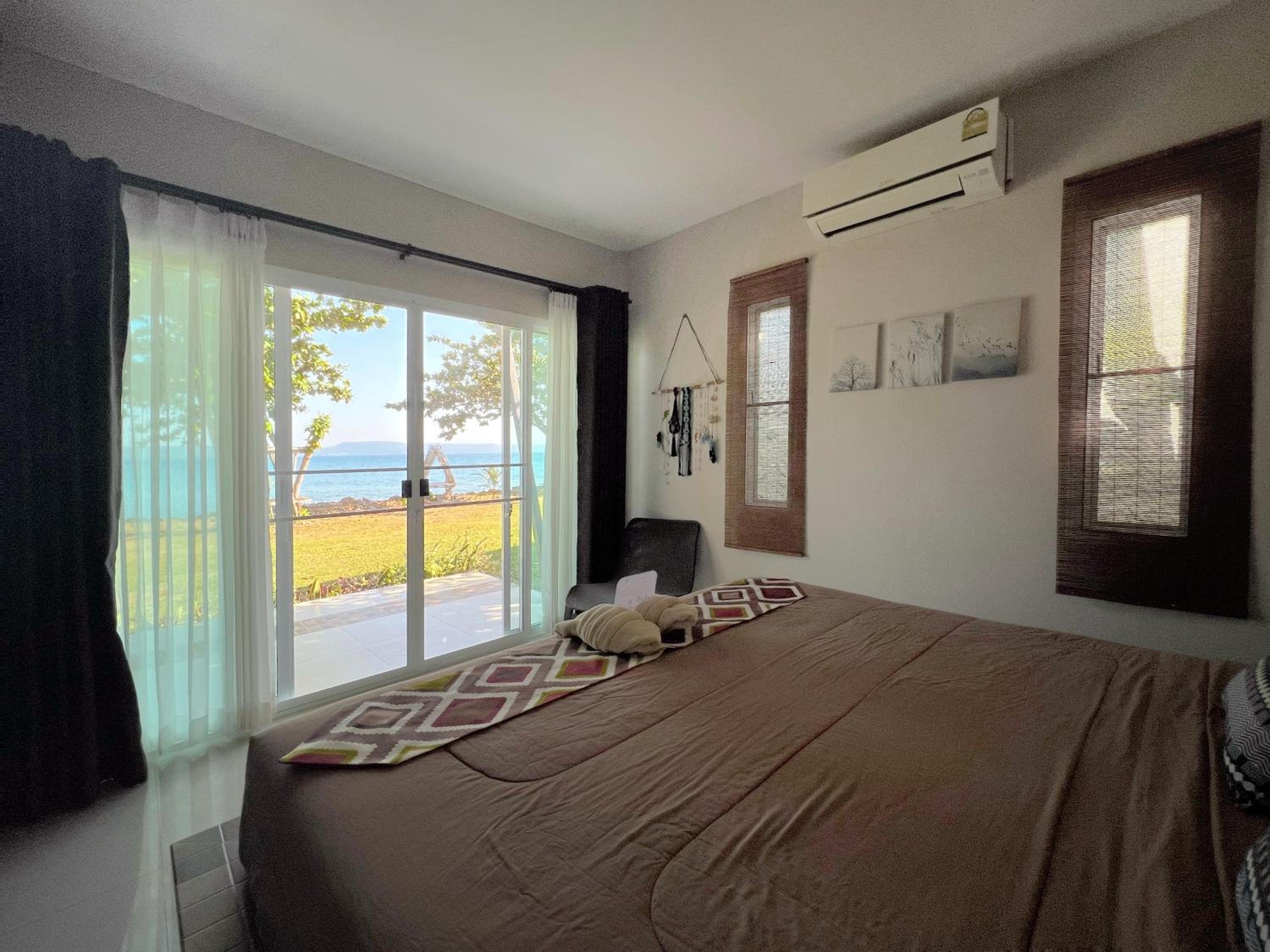 Deluxe Bungalow with Sea View
