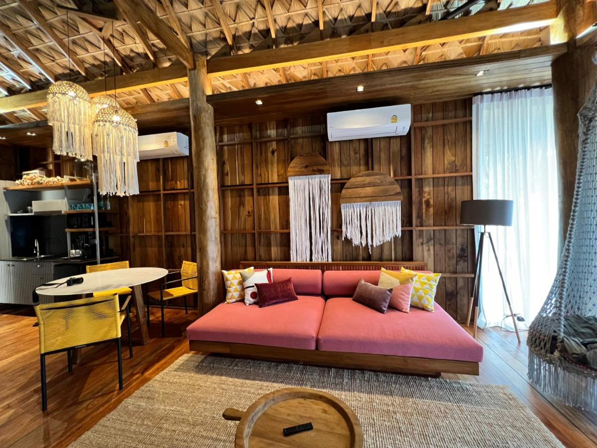 Villa with Sea View - Photo 6