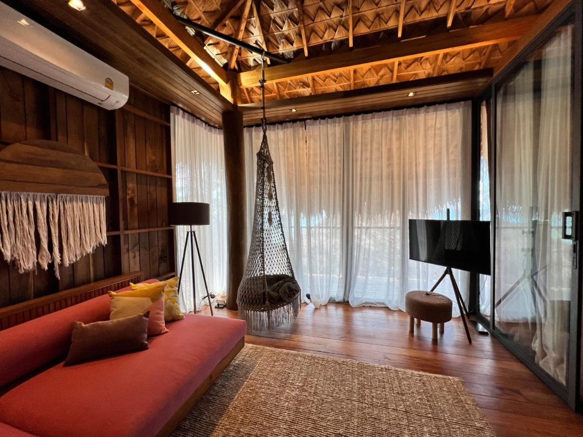 Villa with Sea View - Photo 9