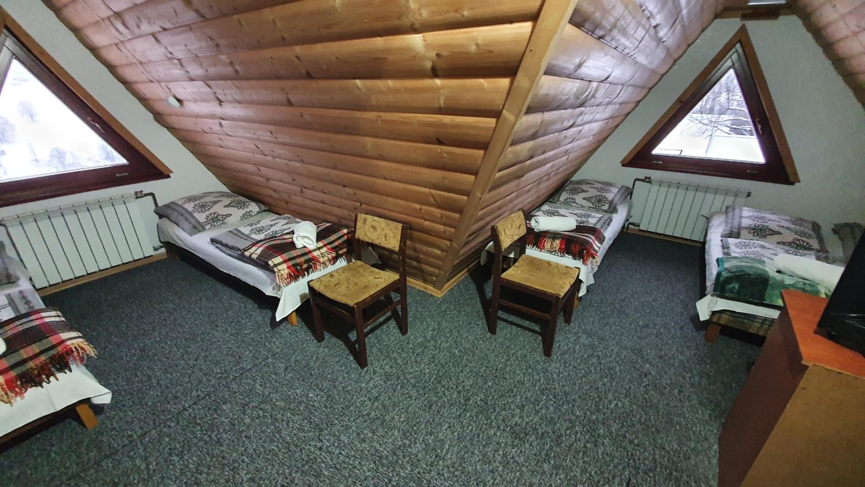 Family Room with Mountain View photo 1