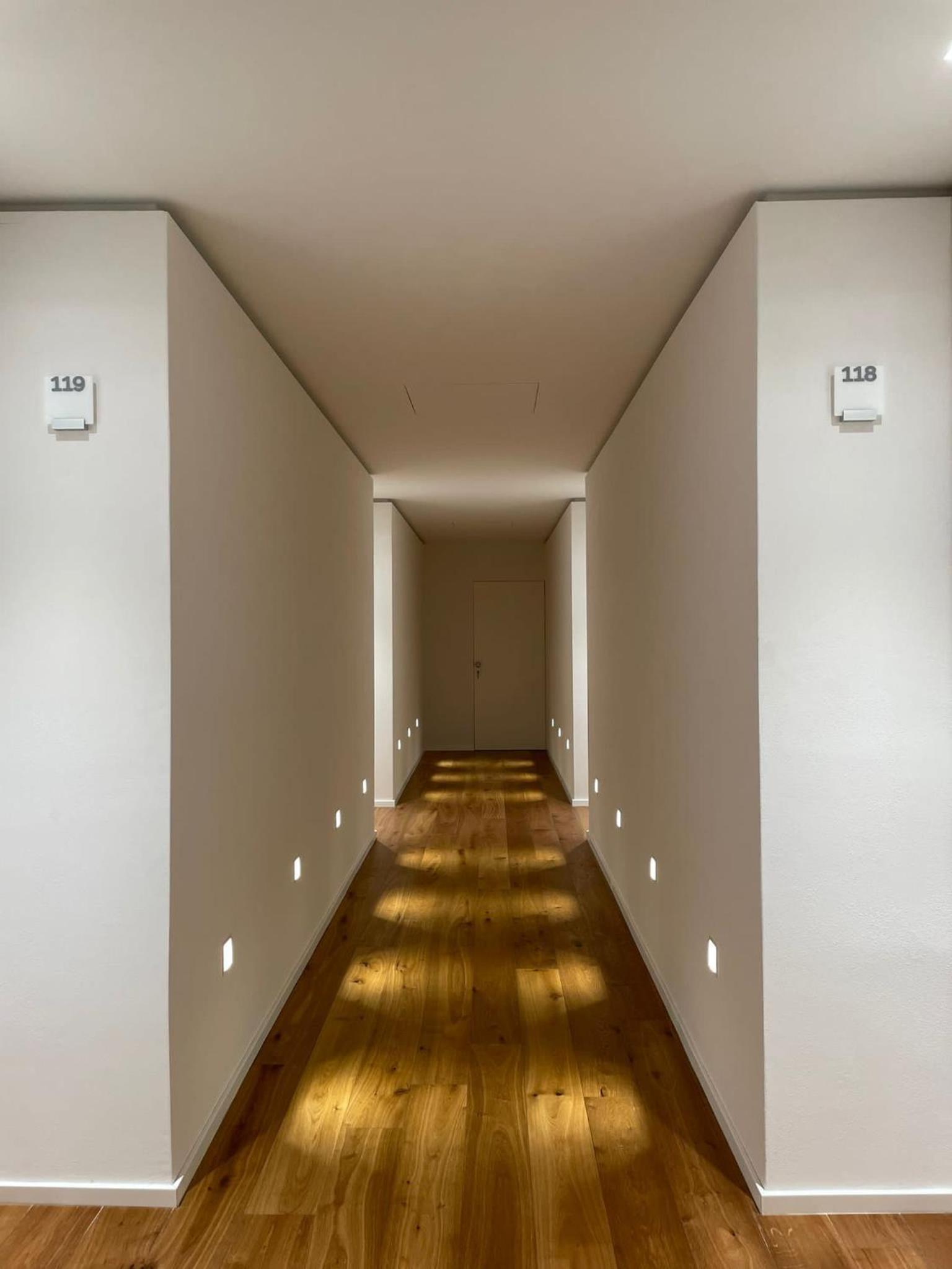 Deluxe Double Room with Balcony - Photo 6