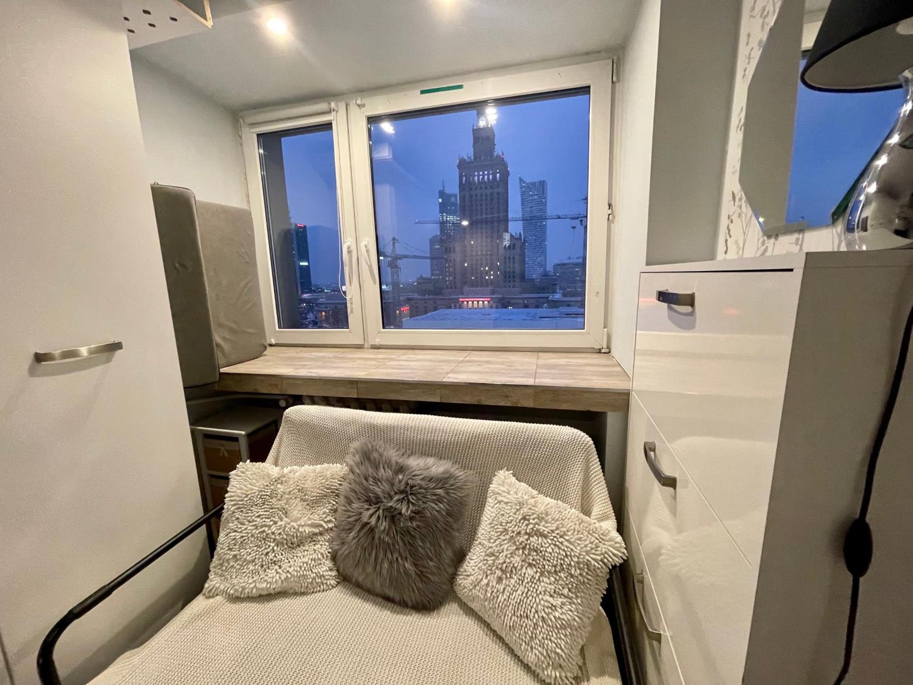 One-Bedroom Apartment - Photo 14