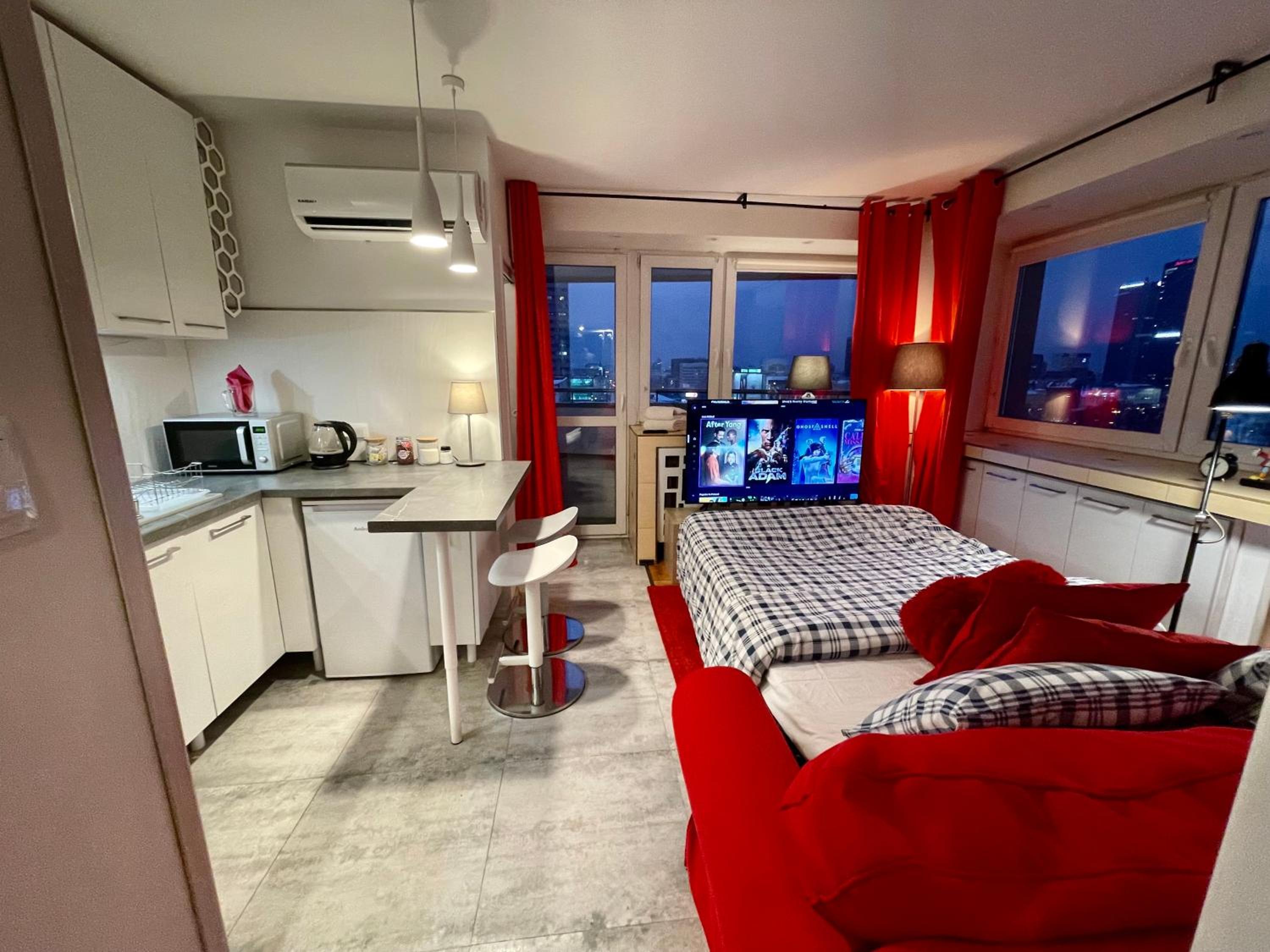 One-Bedroom Apartment - Photo 19