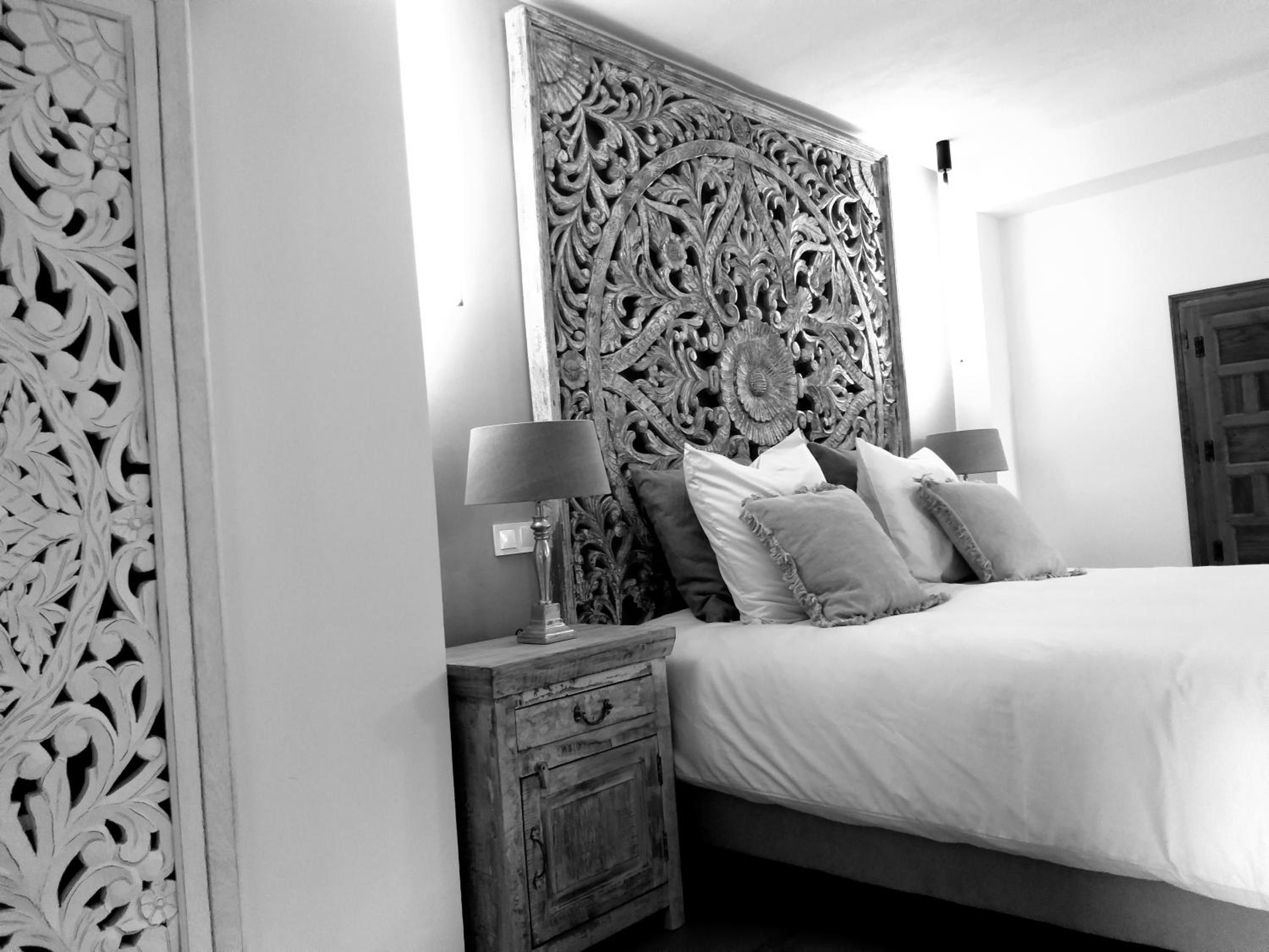 Deluxe Double Room with Bath photo 3