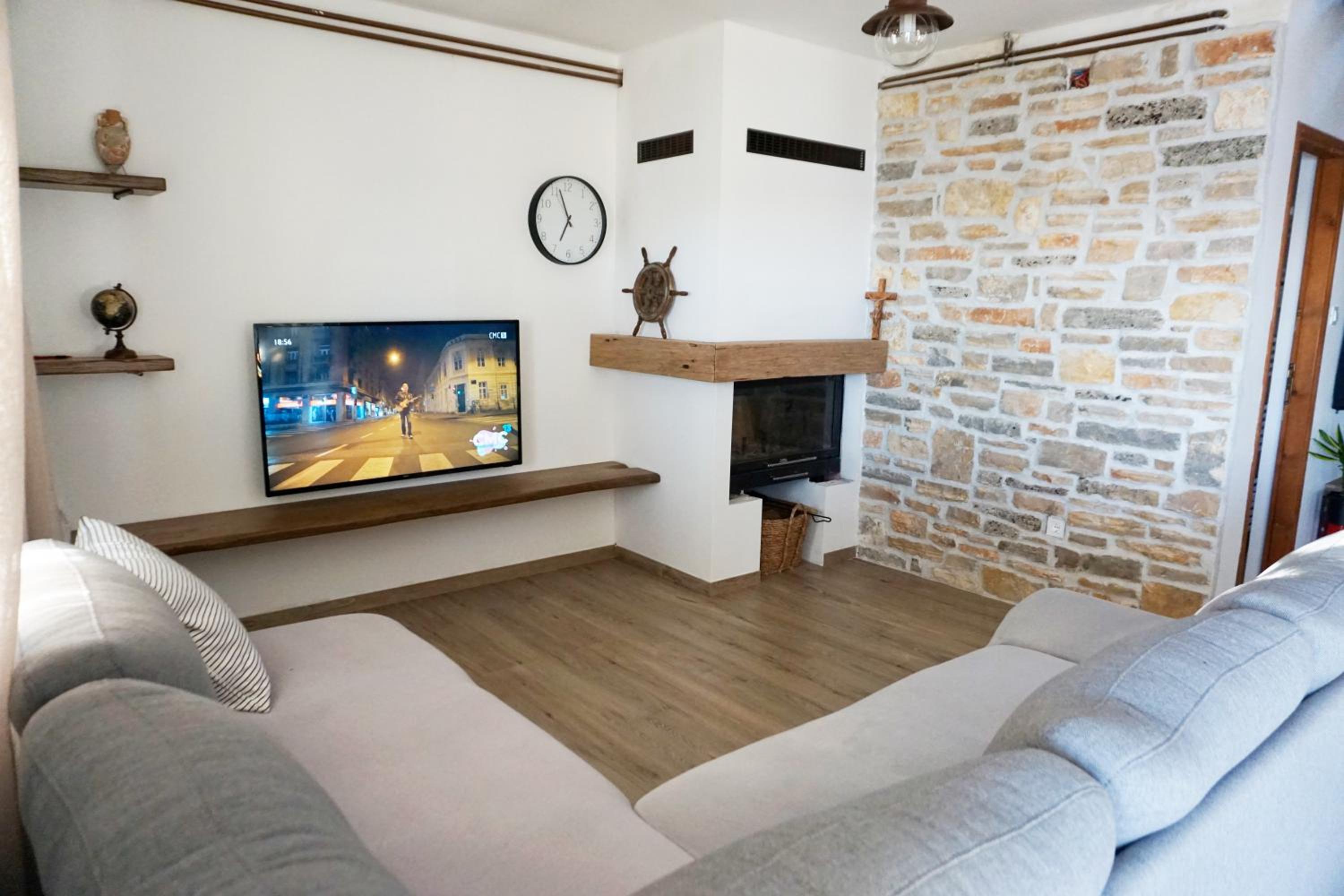 Three-Bedroom Villa photo 1