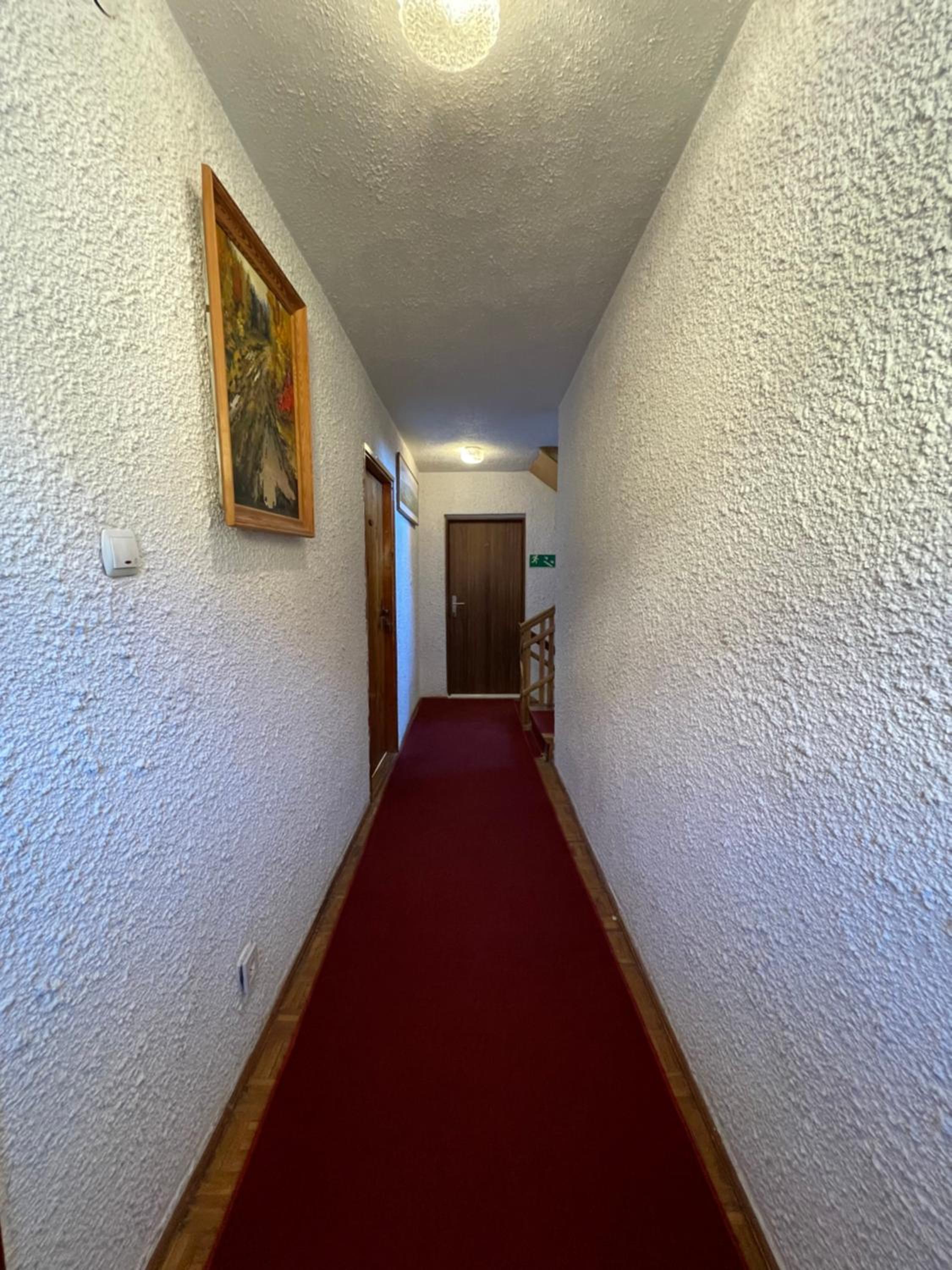 Basic Triple Room photo 3