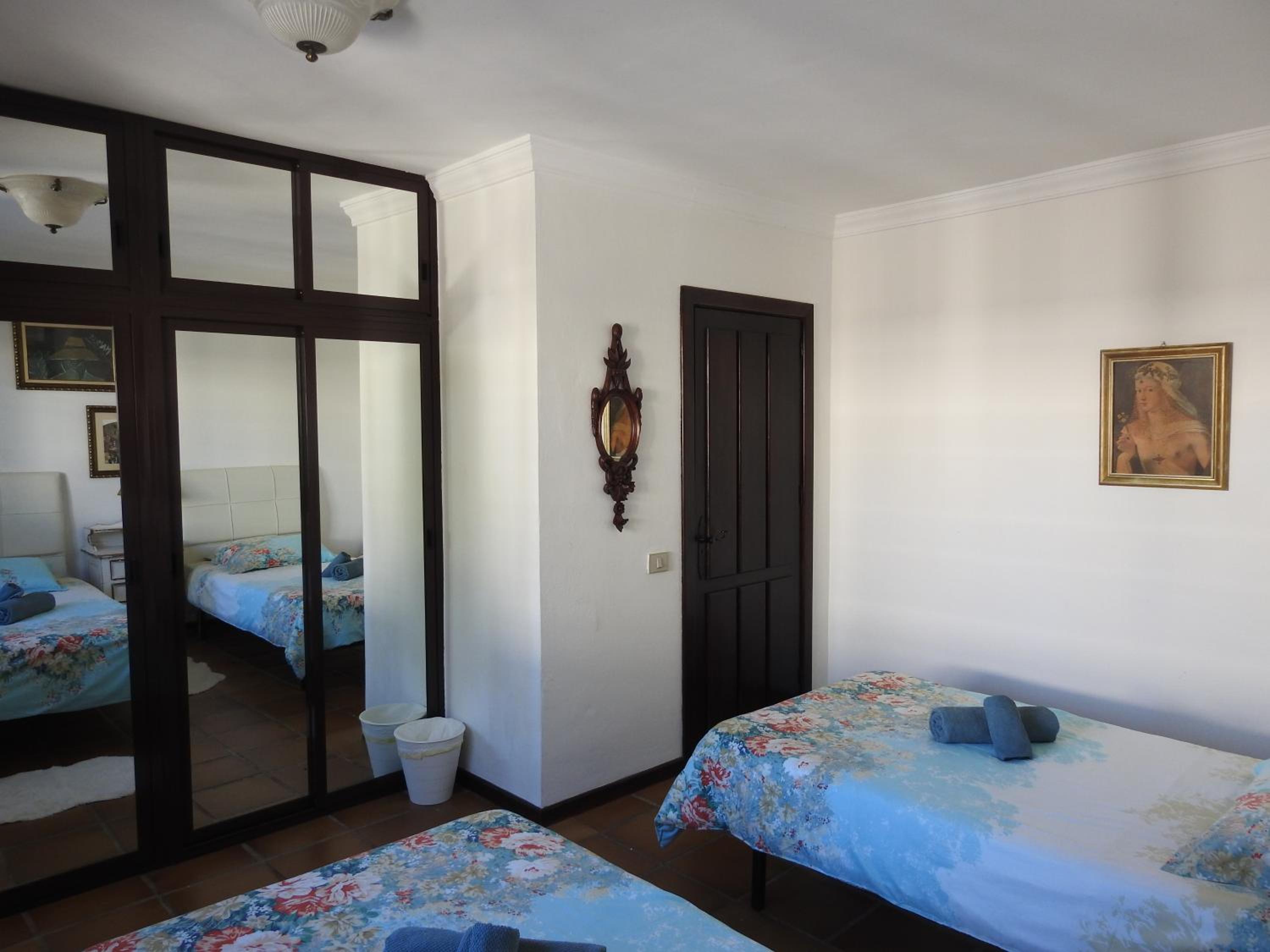 Habitación doble con baño compartido
