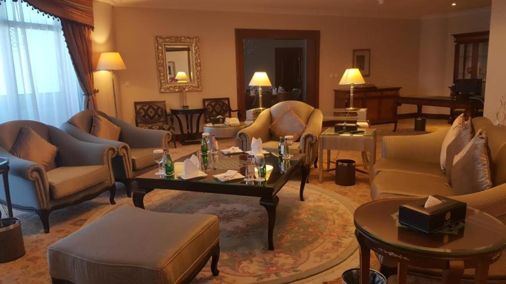 Royal Suite with Lake View photo 2