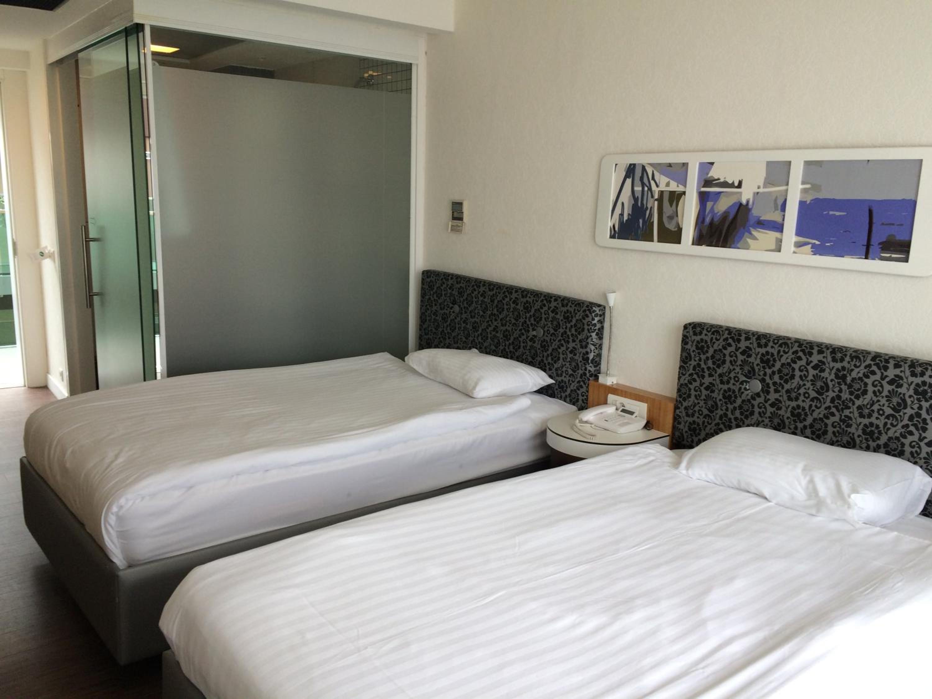 Standard Twin Room - Photo 1