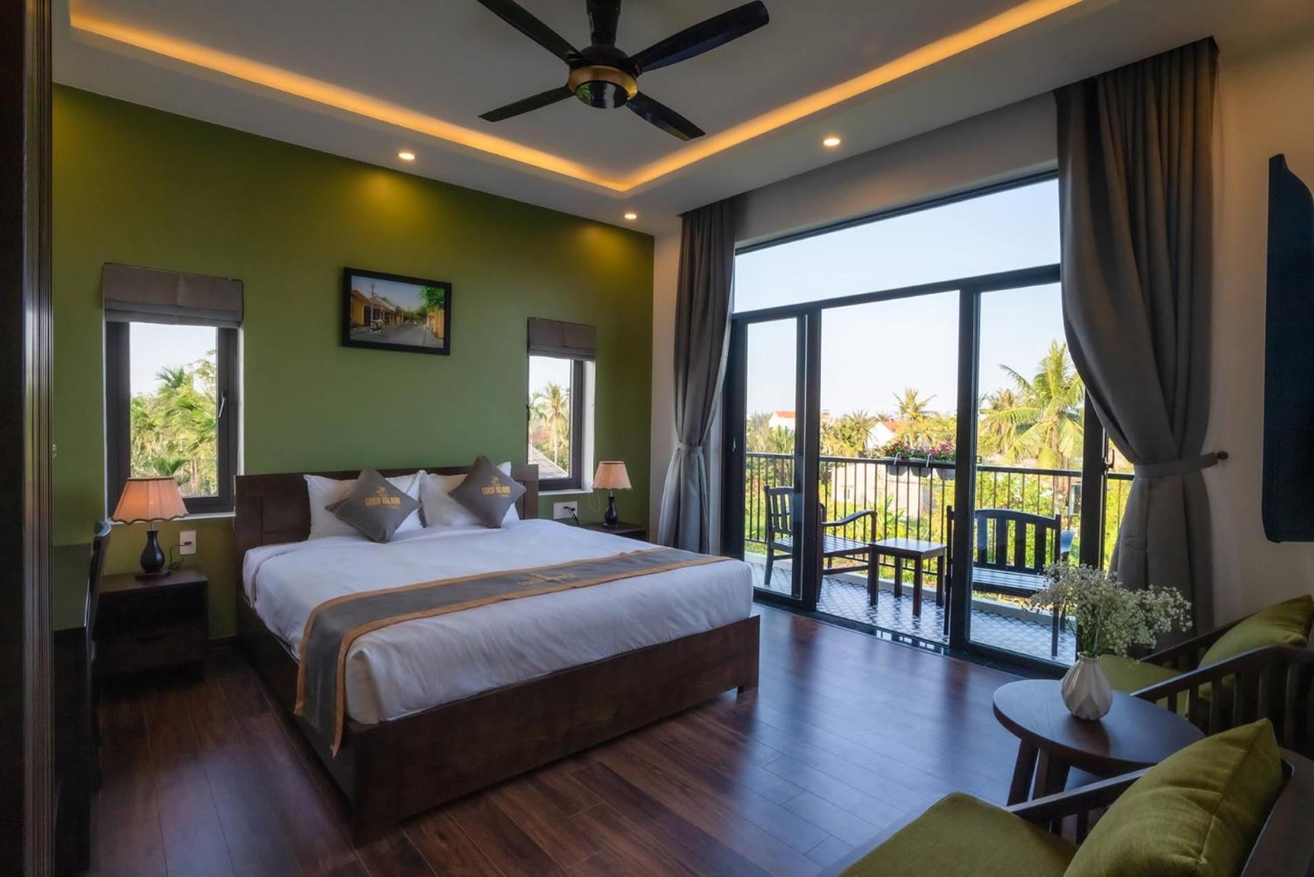 Deluxe Double Room with Balcony