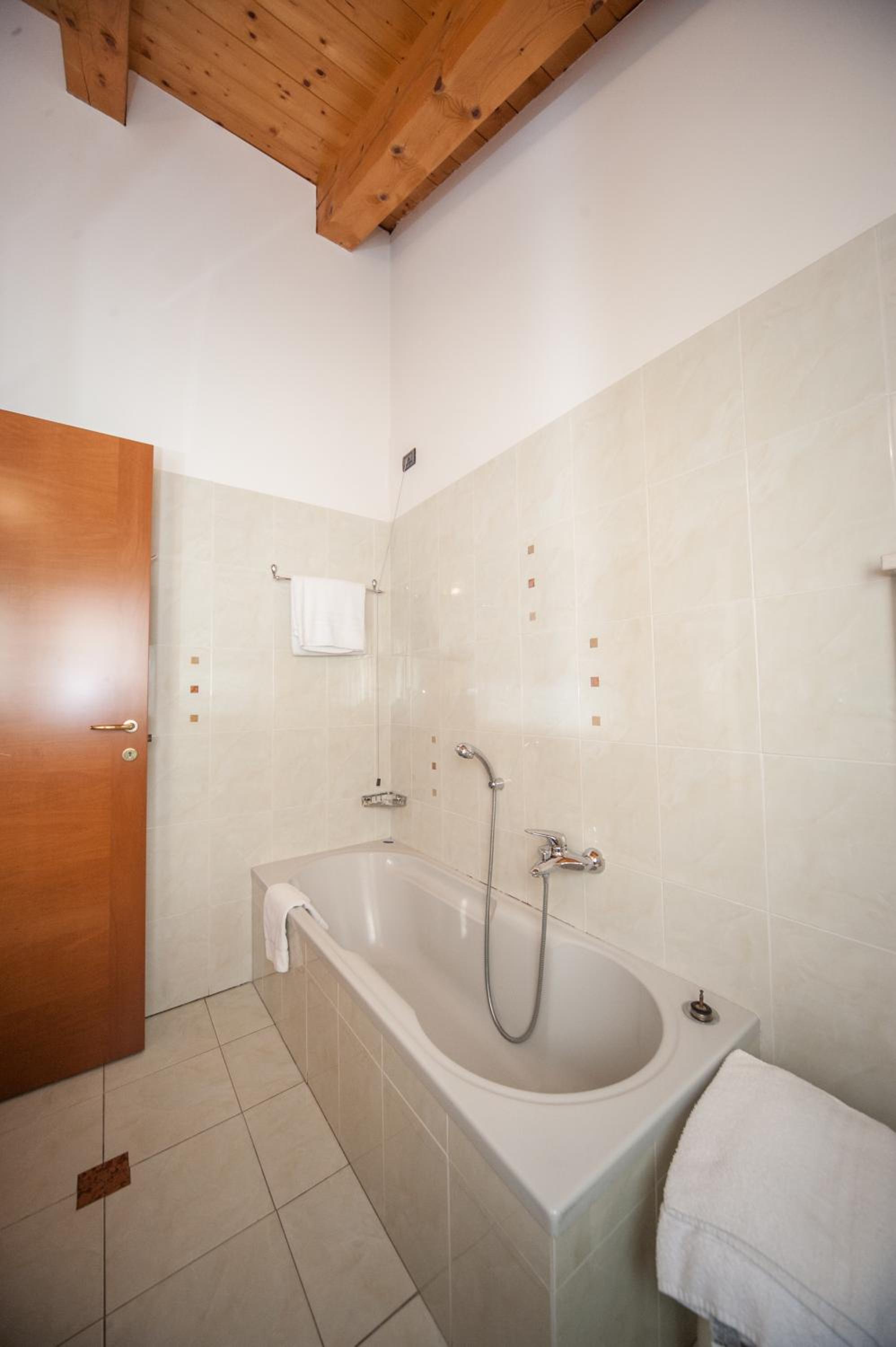 Double or Twin Room photo 3